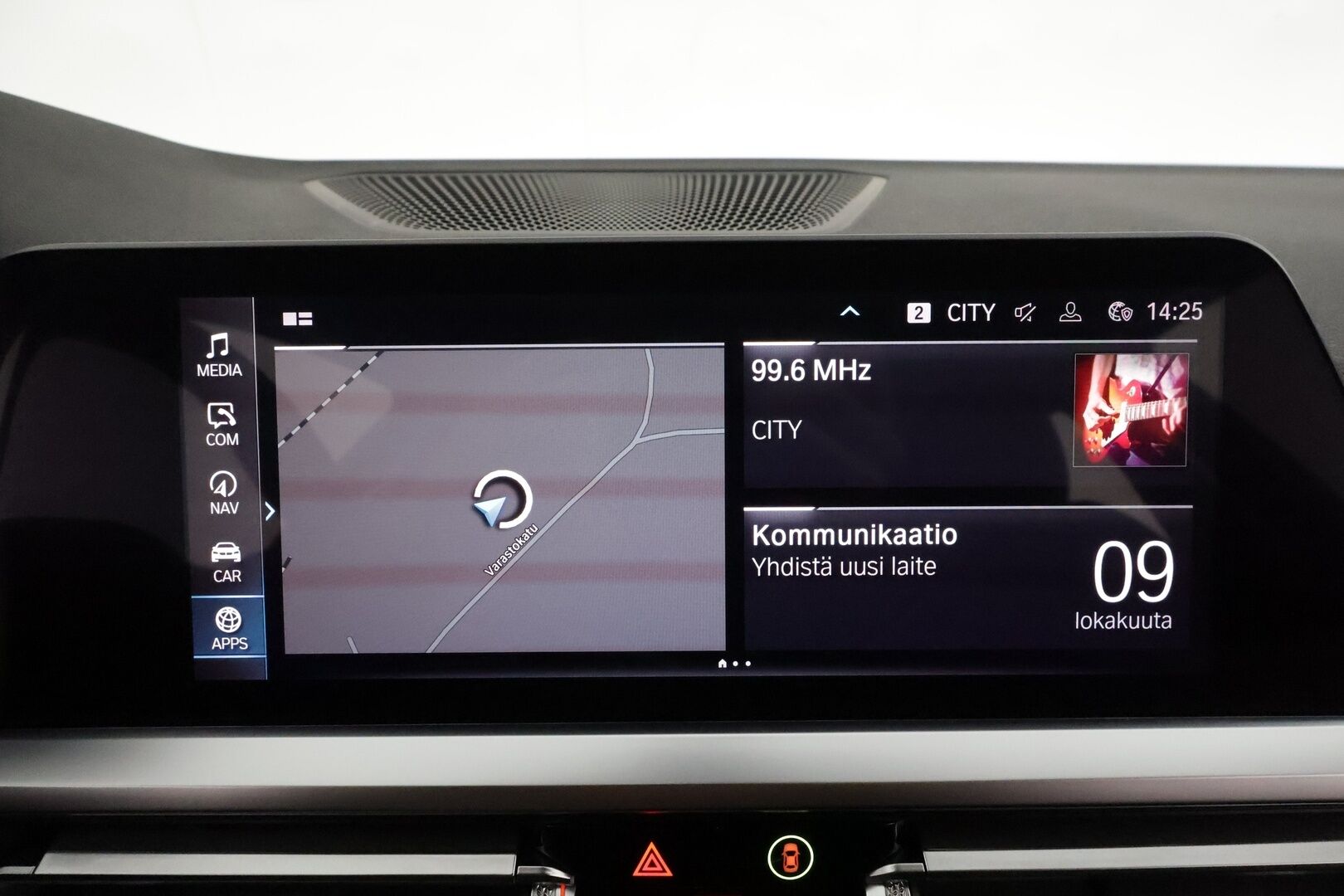 BMW 330 2021 G21 Touring 330e xDrive Sportline *H&K / Adapt.vakkari / Digimittaristo / Sporttipenkit / Apple&Android / P.tutkat / Sähköluukku* - 1-om. Suomi-auto / Akku kuntotarkastettu / Shadowline / Ambient valot / 2x vanteet - HULLU BLACKWEEK KORKOTARJOUS 2,49%