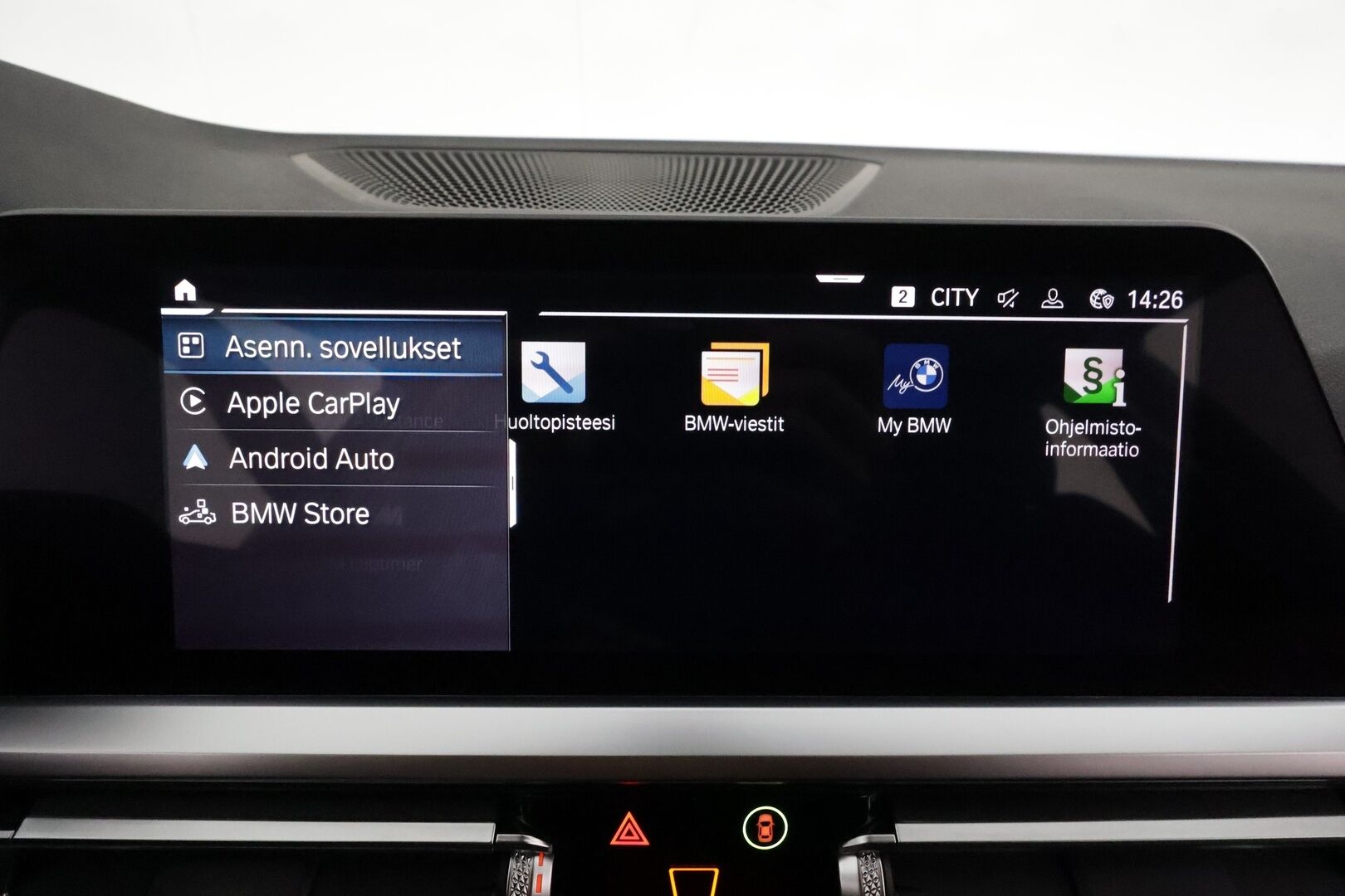 BMW 330 2021 G21 Touring 330e xDrive Sportline *H&K / Adapt.vakkari / Digimittaristo / Sporttipenkit / Apple&Android / P.tutkat / Sähköluukku* - 1-om. Suomi-auto / Akku kuntotarkastettu / Shadowline / Ambient valot / 2x vanteet 