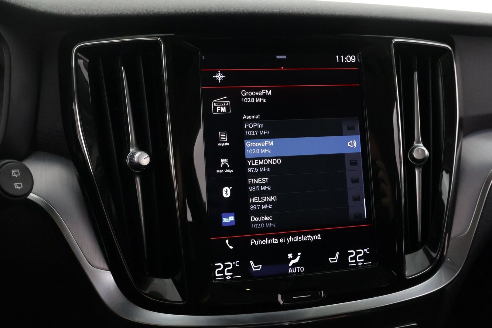 Volvo V60 Cross Country 2021 B4 AWD D-MHEV Business aut - | Adapt. vak. | Webasto | Vetokoukku | BLIS | Merkkihuollot | Suomi-Auto | P-Kamera | Keyless | Digimittaristo - KORKO VAIN 3,99 %