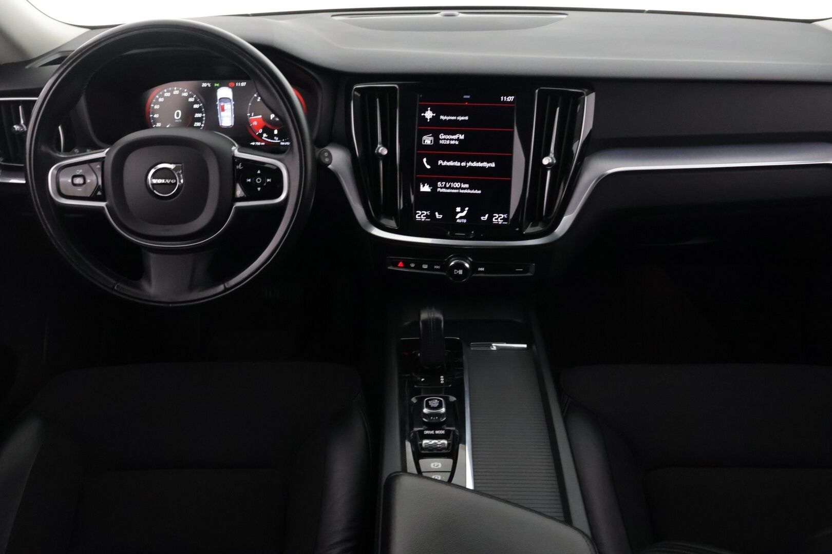 Volvo V60 Cross Country 2021 B4 AWD D-MHEV Business aut - | Adapt. vak. | Webasto | Vetokoukku | BLIS | Merkkihuollot | Suomi-Auto | P-Kamera | Keyless | Digimittaristo - KORKO VAIN 3,99 %