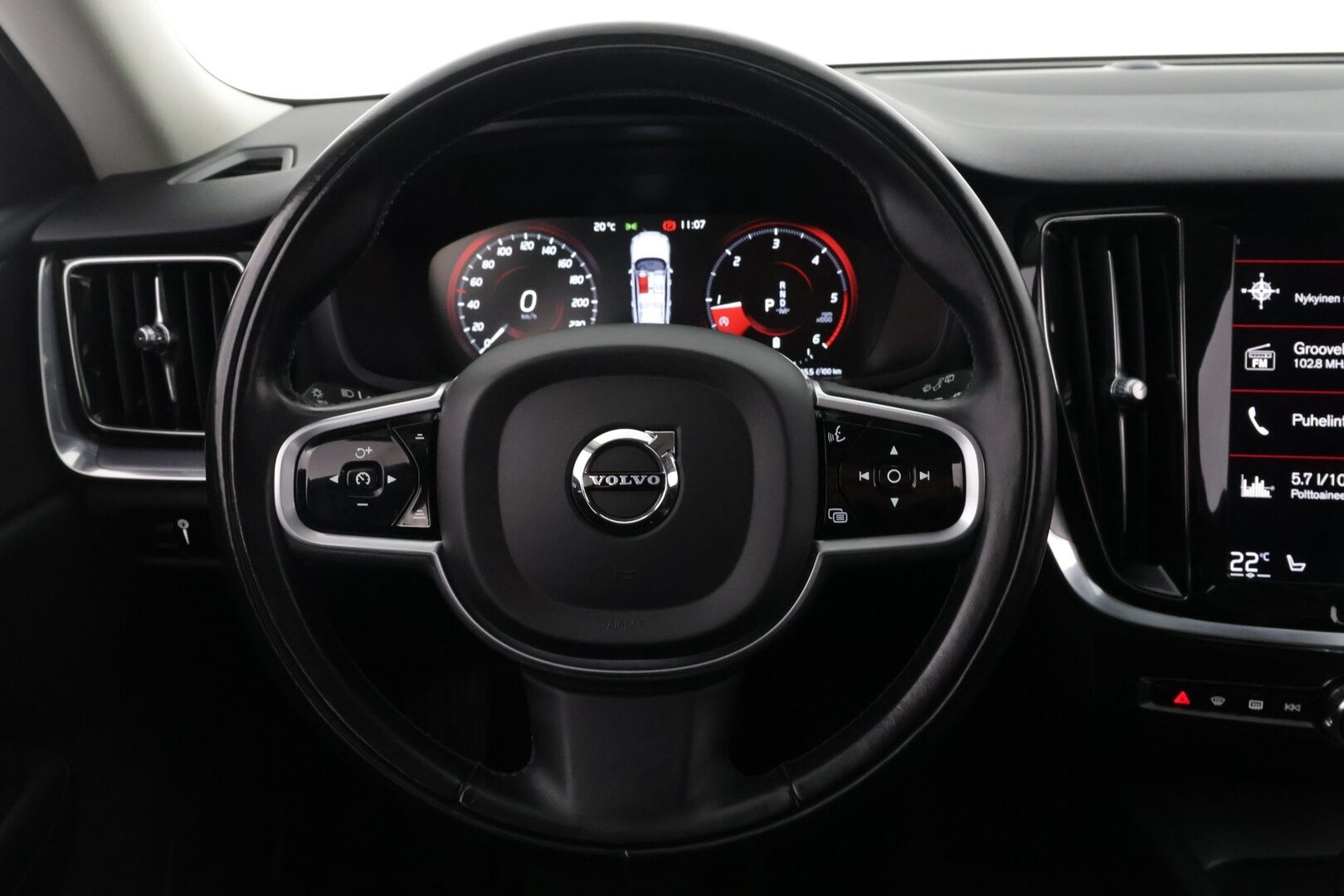 Volvo V60 Cross Country 2021 B4 AWD D-MHEV Business aut - | Adapt. vak. | Webasto | Vetokoukku | BLIS | Merkkihuollot | Suomi-Auto | P-Kamera | Keyless | Digimittaristo - KORKO VAIN 3,99 %