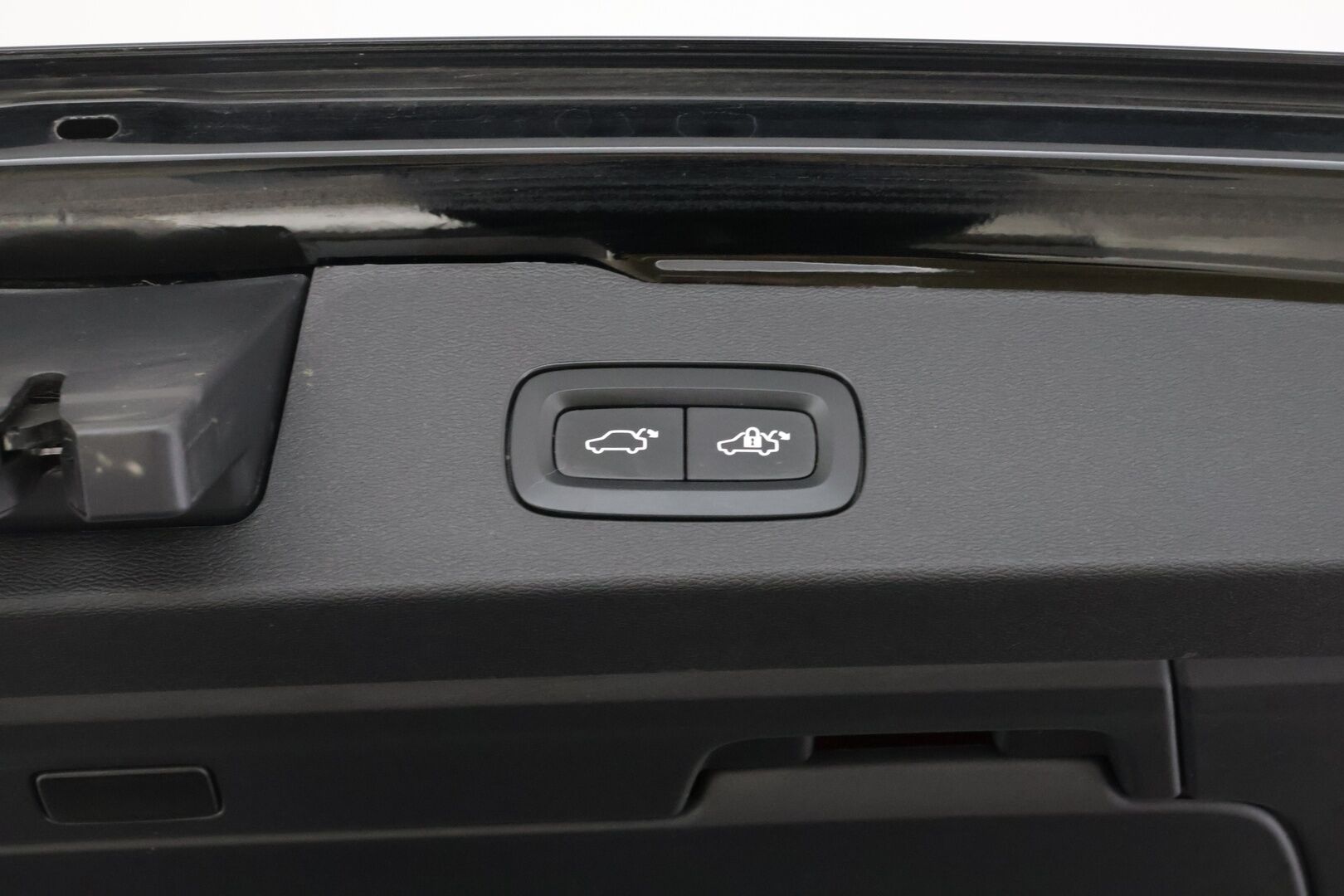 Volvo V60 Cross Country 2021 B4 AWD D-MHEV Business aut - | Adapt. vak. | Webasto | Vetokoukku | BLIS | Merkkihuollot | Suomi-Auto | P-Kamera | Keyless | Digimittaristo - KORKO VAIN 3,99 %