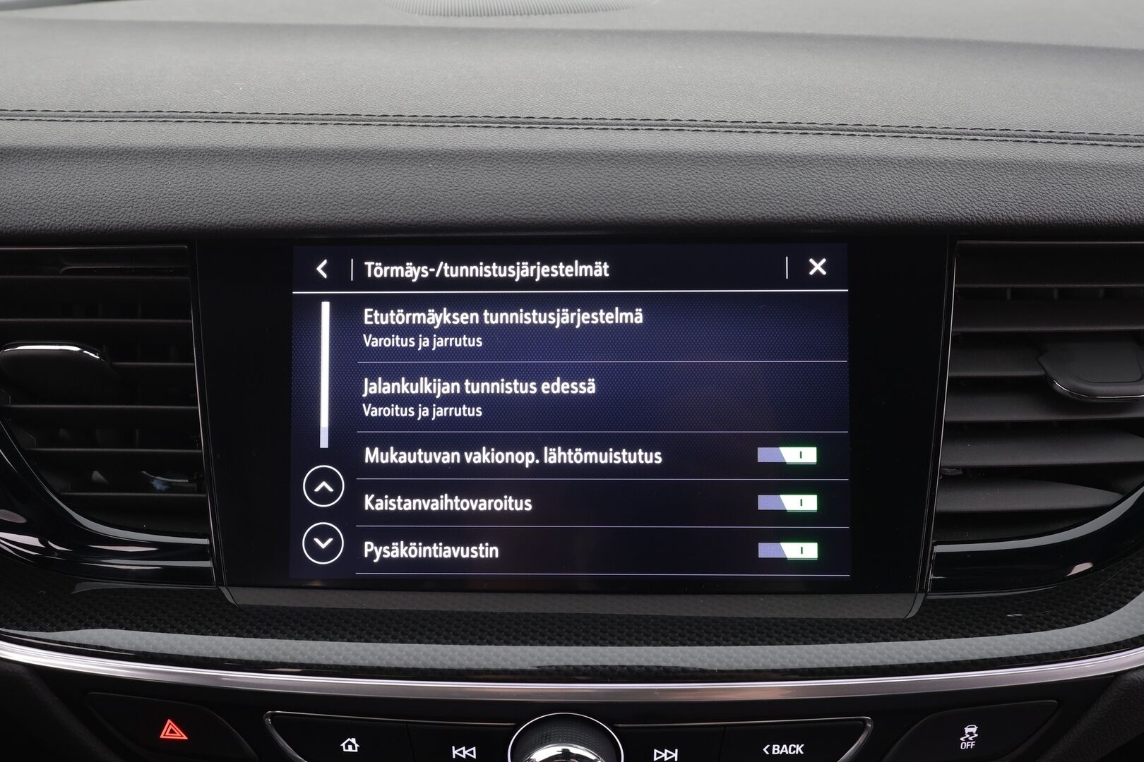 Opel Insignia 2021 Grand Sport Executive GS 200 Turbo A * ACC / HUD / P.kamera / Ilmastoidut Nahat / P.kamera / Apple&Android * - Suomi-auto / Kahdet Renkaat - HULLUT AVAJAISHULINAT KORKOTARJOUS 3,29 %