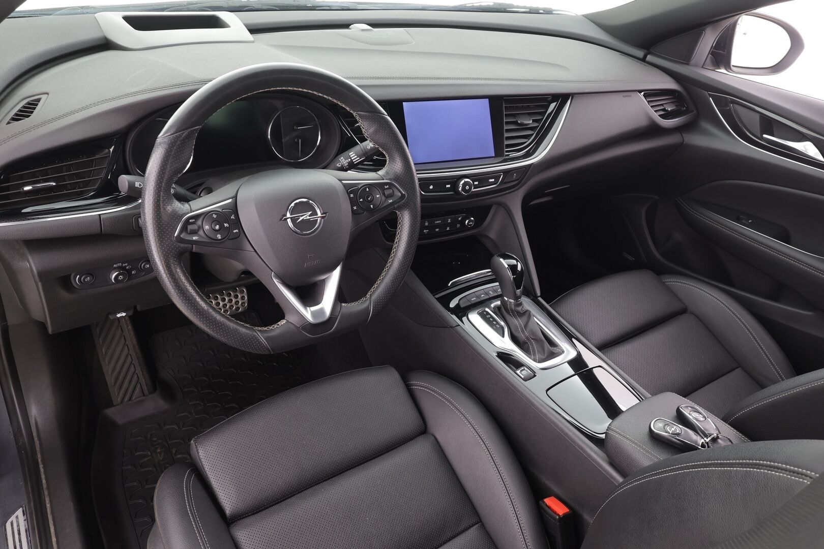 Opel Insignia 2021 Grand Sport Executive GS 200 Turbo A * ACC / HUD / P.kamera / Ilmastoidut Nahat / P.kamera / Apple&Android * - Suomi-auto / Kahdet Renkaat - HULLUT AVAJAISHULINAT KORKOTARJOUS 3,29 %