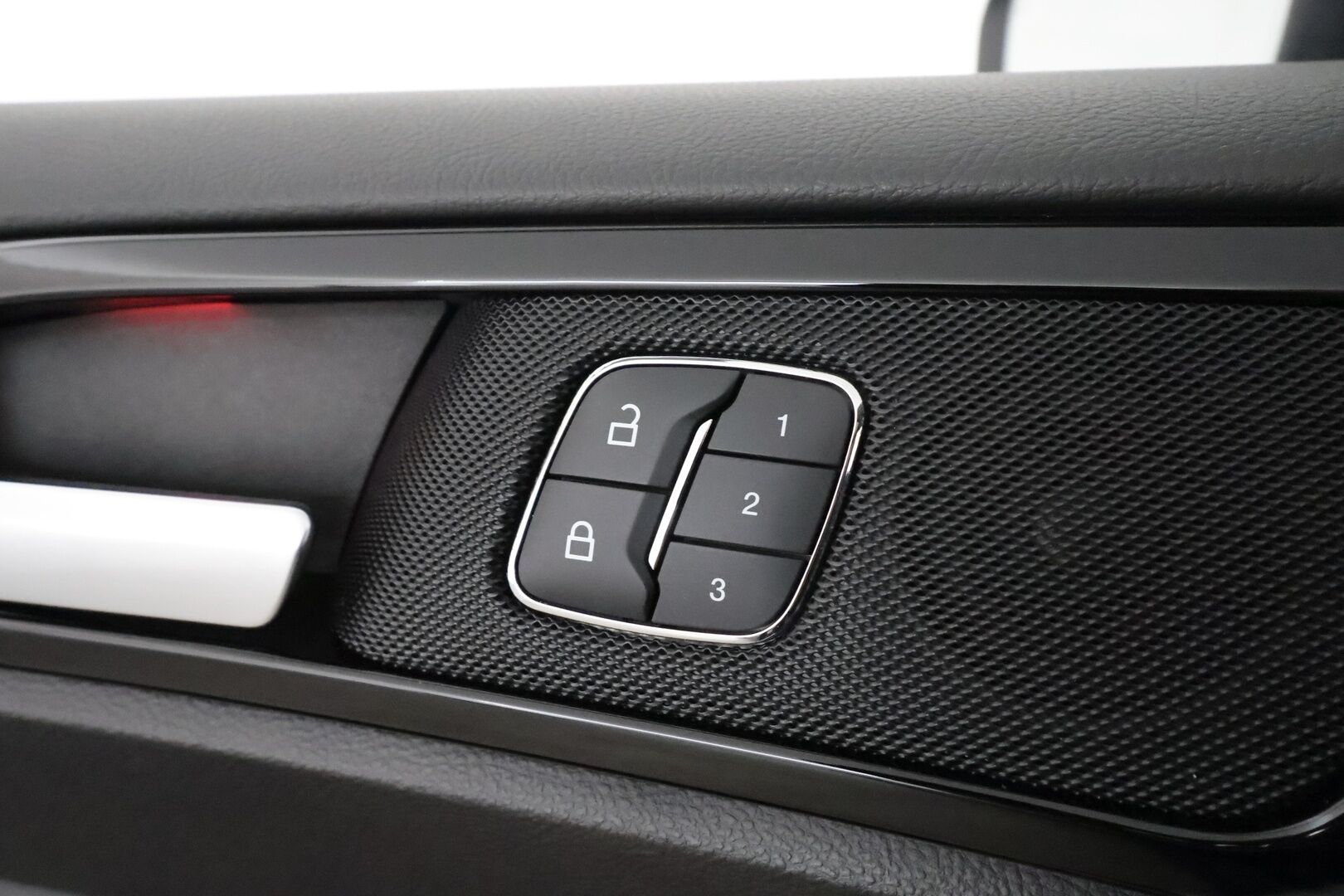 Ford Mondeo 2021 2,0 187hv  Hybrid ST-LINE Wagon *Adapt.vakkari / Panorama / Muistipenkki / P.kamera / Keyless / Koukku* - Huippuvarusteet! / 1-om. Suomi-auto / XPack / Winter Pack / Kahdet renkaat aluvanteulla