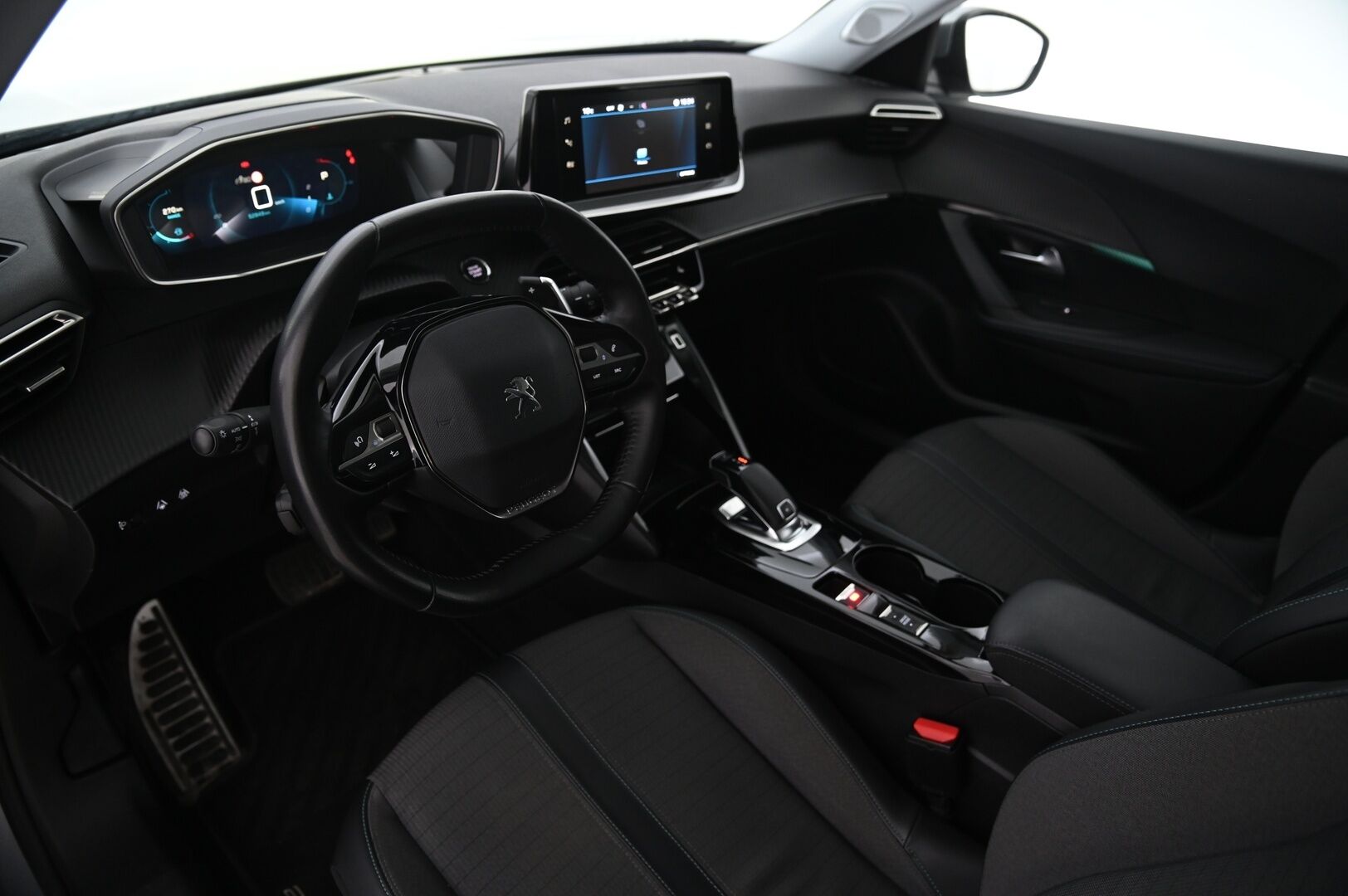 Peugeot 2008 2021 Allure Pack 210 Anniversary PureTech 130 * Lohko / ACC / Navi / P Kamera * - Jakohihna vaihdettu viimeisimmässä huollossa! / Adapt. vakkari / Suomi-auto