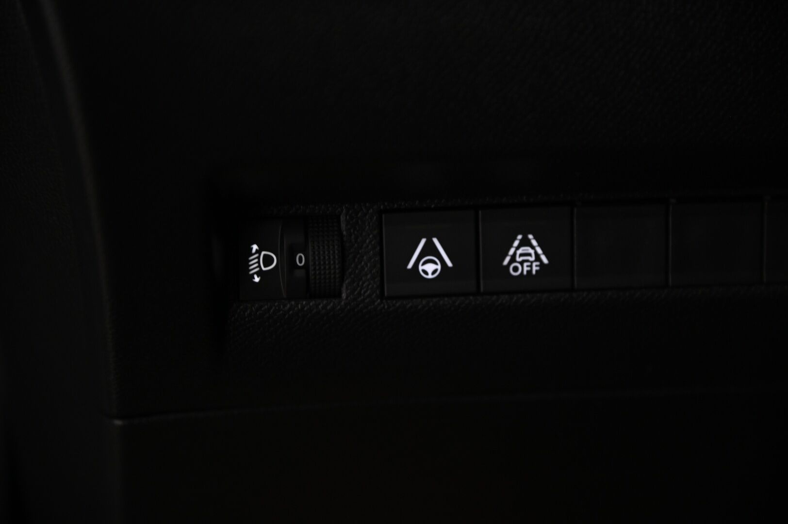 Peugeot 2008 2021 Allure Pack 210 Anniversary PureTech 130 * Lohko / ACC / Navi / P Kamera * - Jakohihna vaihdettu viimeisimmässä huollossa! / Adapt. vakkari / Suomi-auto