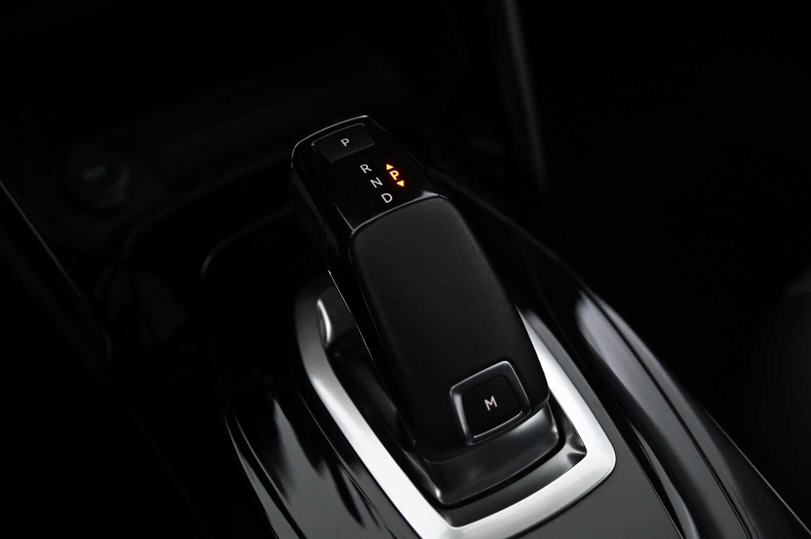 Peugeot 2008 2021 Allure Pack 210 Anniversary PureTech 130 * Lohko / ACC / Navi / P Kamera * - Jakohihna vaihdettu viimeisimmässä huollossa! / Adapt. vakkari / Suomi-auto