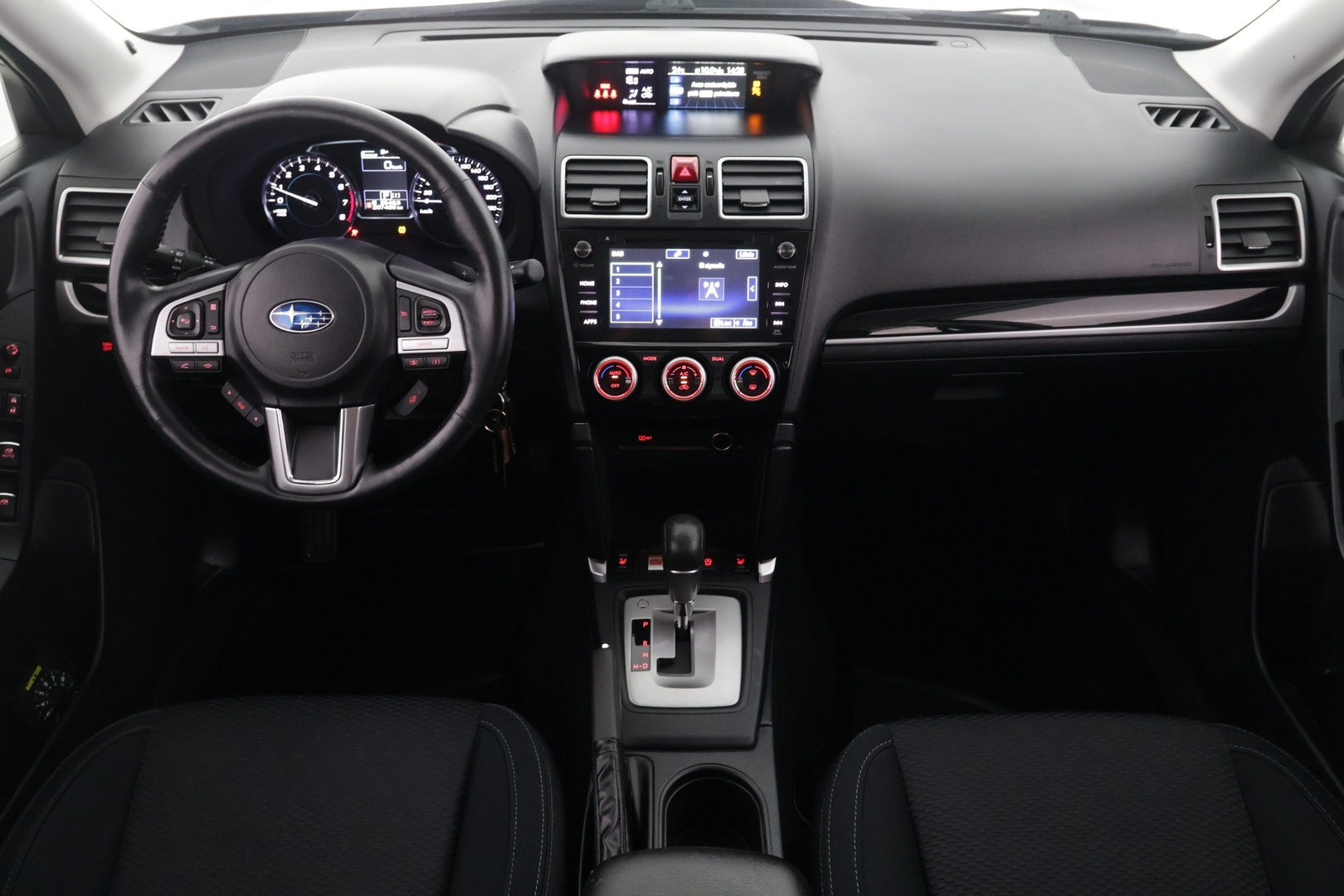 Subaru Forester 2016 2,0i XS CVT - | Vakkari | Bluetooth | Koukku | P.kamera | Sähköpenkki | Ratinlämmitys | Led-lisävalo |