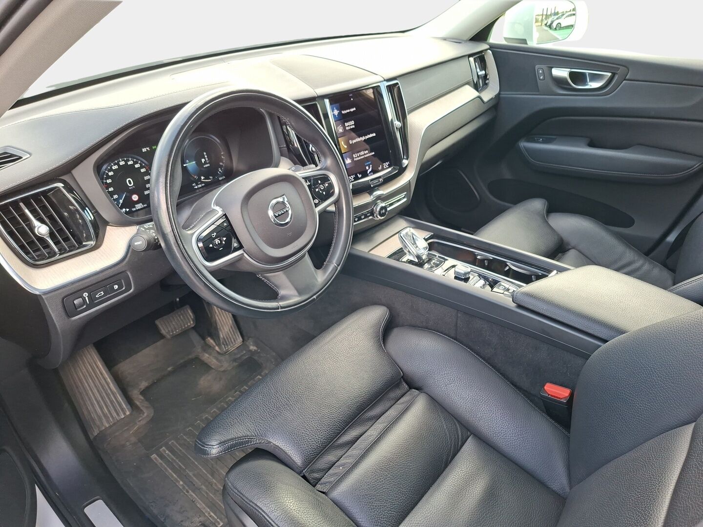 Volvo XC60 2021 T6 TwE AWD Inscription aut. - Suomiauto | Webasto | Vetokoukku | Full LED | Panorama | BLIS | Navi | High Perf Audio | Peruutuskamera | Sporttinahat Muistilla | Supervarusteet!