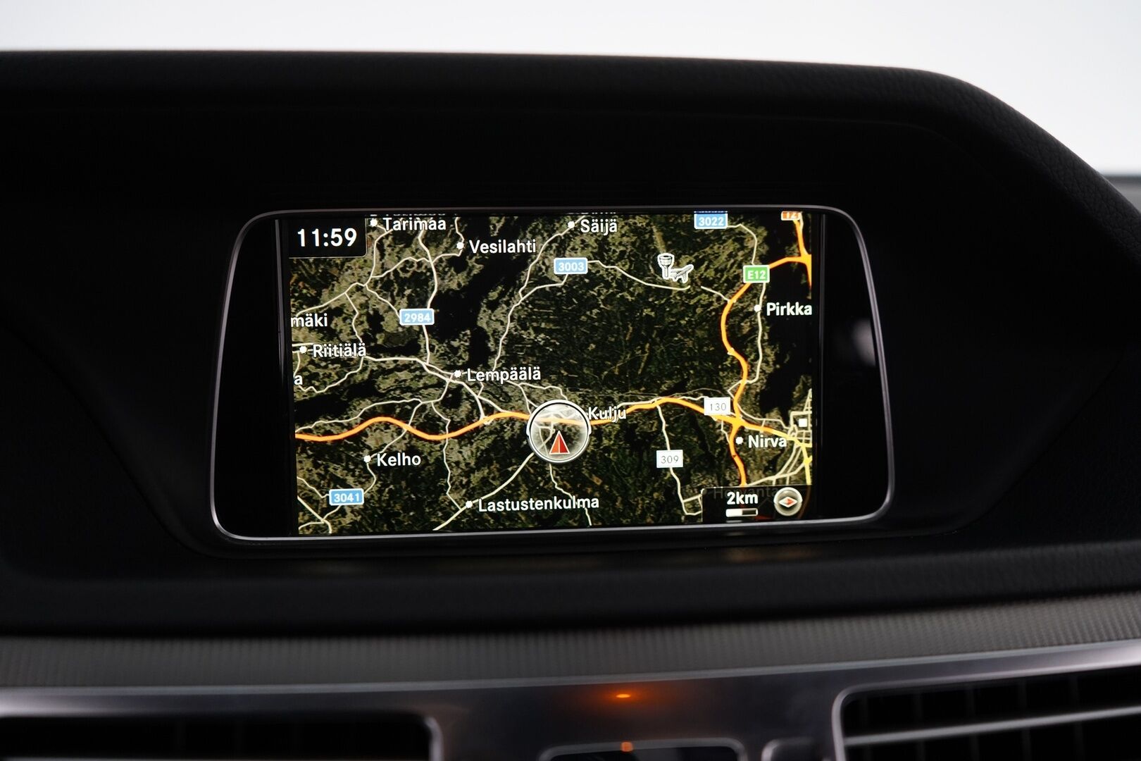 Mercedes-Benz E 2016 200 BlueTec T A Premium Business - ILS | Nahat | Ortopedi-istuin | Sähkökontti | Ilmastointi | Bluetooth | Metalliväri | 2 x vanteet 
