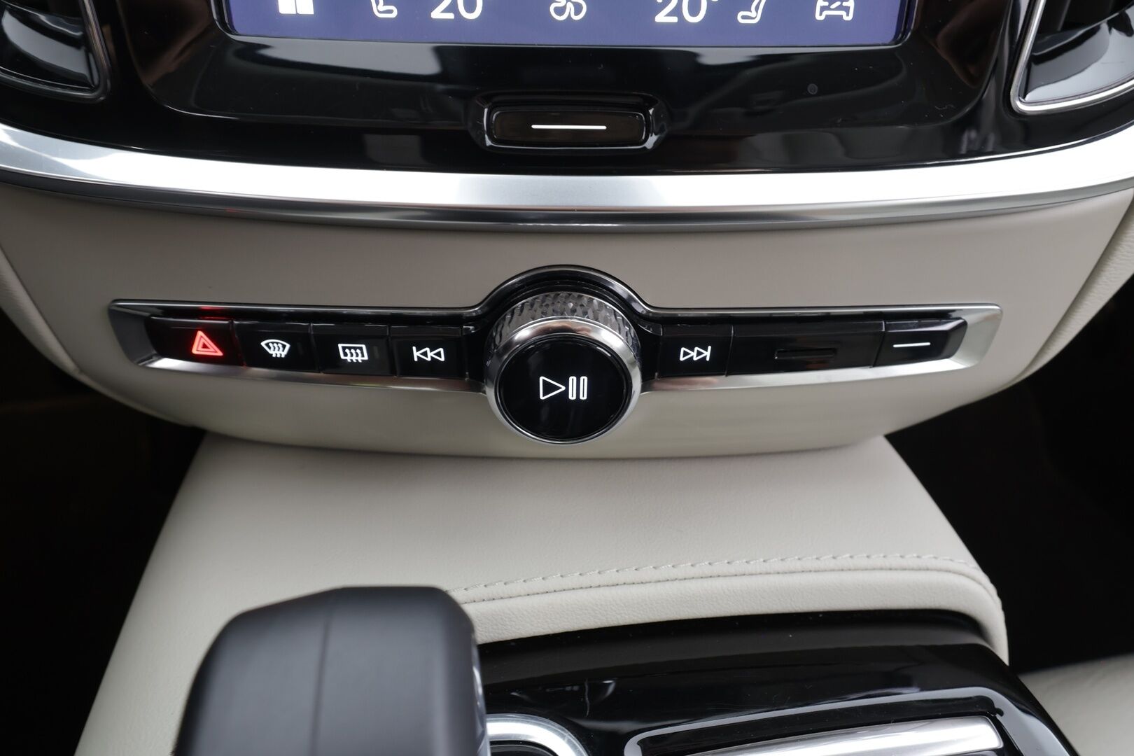 Volvo S60 2023 T8 AWD Long Range High Performance Plus Dark aut - Koukku | ACC | Muistipenkit | Full-LED | P.Kamera | Webasto | 1.om Suomi-auto | High Performance Audio | Pilot assist | 2x renkaat&alumiinivanteet