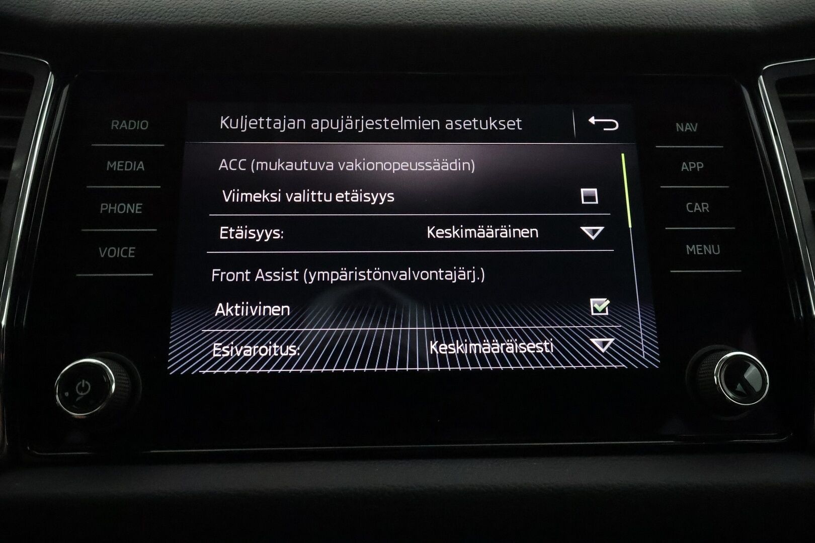 Skoda Kodiaq 2018 2,0 TSI 4x4 Style DSG Autom. - 3,99 % KORKOTARJOUS TÄHÄN AUTOON - Webasto / 7-Paikkainen / Canton Premium Audio / Adapt.Vakkari / Vetokoukku / Peruutuskamera / Nahka-Alcantara / Huippuvarusteet!