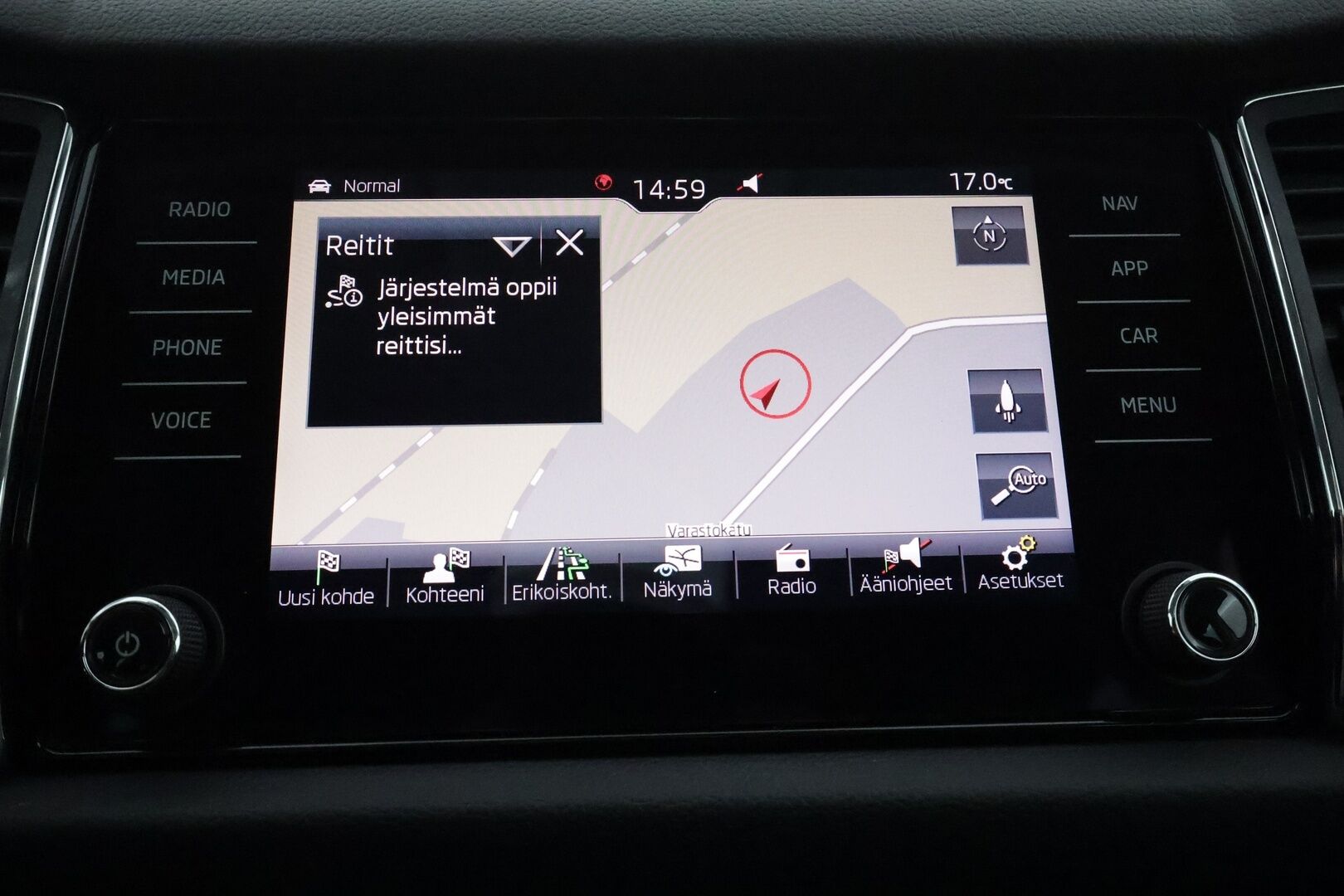 Skoda Kodiaq 2018 2,0 TSI 4x4 Style DSG **Webasto / 7p / Canton / Adapt.vakkari / Koukku / P.kamera / KeylessGo / Navi** - 3,99 % KORKOTARJOUS TÄHÄN AUTOON - 