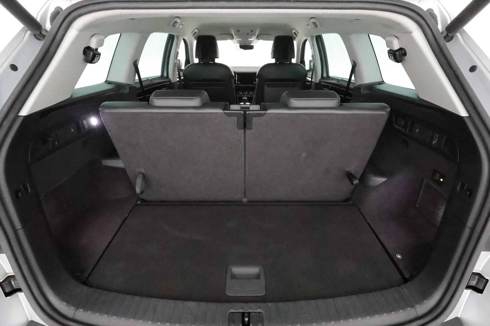 Skoda Kodiaq 2018 2,0 TSI 4x4 Style DSG **Webasto / 7p / Canton / Adapt.vakkari / Koukku / P.kamera / KeylessGo / Navi** - 3,99 % KORKOTARJOUS TÄHÄN AUTOON - 
