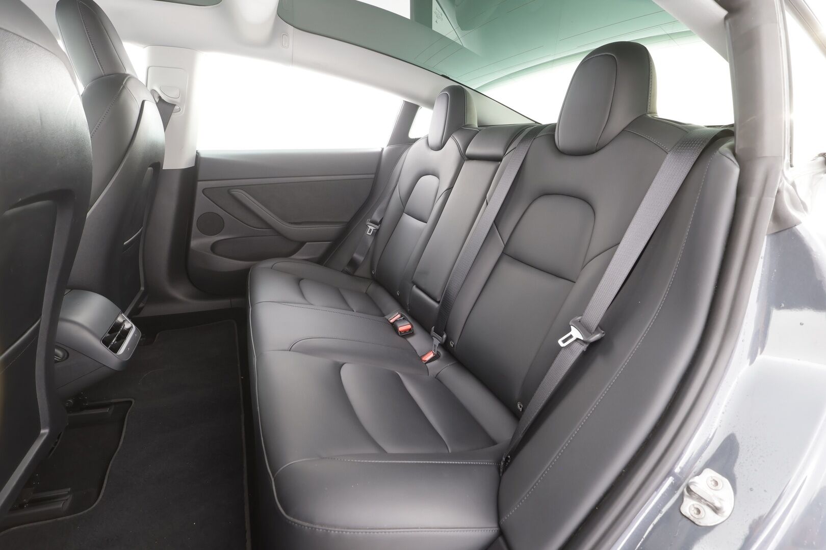 Tesla Model 3 2021 Standard Range Plus - | ILP | Lasikatto | ACC | Matrix-LED | P.Kamera | Muistipenkki | Premium Speakers | Navi | Kaistavahti | Keyless | Kahdet renkaat |