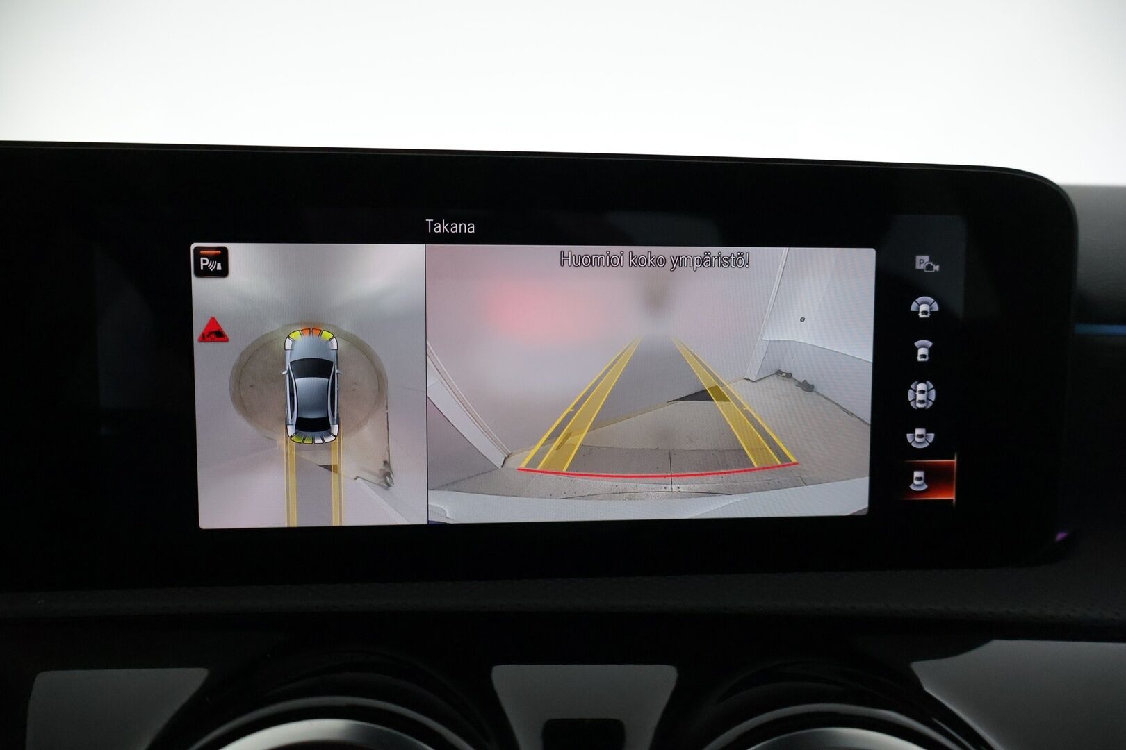 Mercedes-Benz A 2022 250 e A sedan Business AMG Edition *Distronic+ / 360° / Muistipenkit / Panorama / HUD / Widescreen* - 3,99 % KORKOTARJOUS TÄHÄN AUTOON - * Todella siistissä kunnossa oleva ja hyvin varusteltu yksilö *