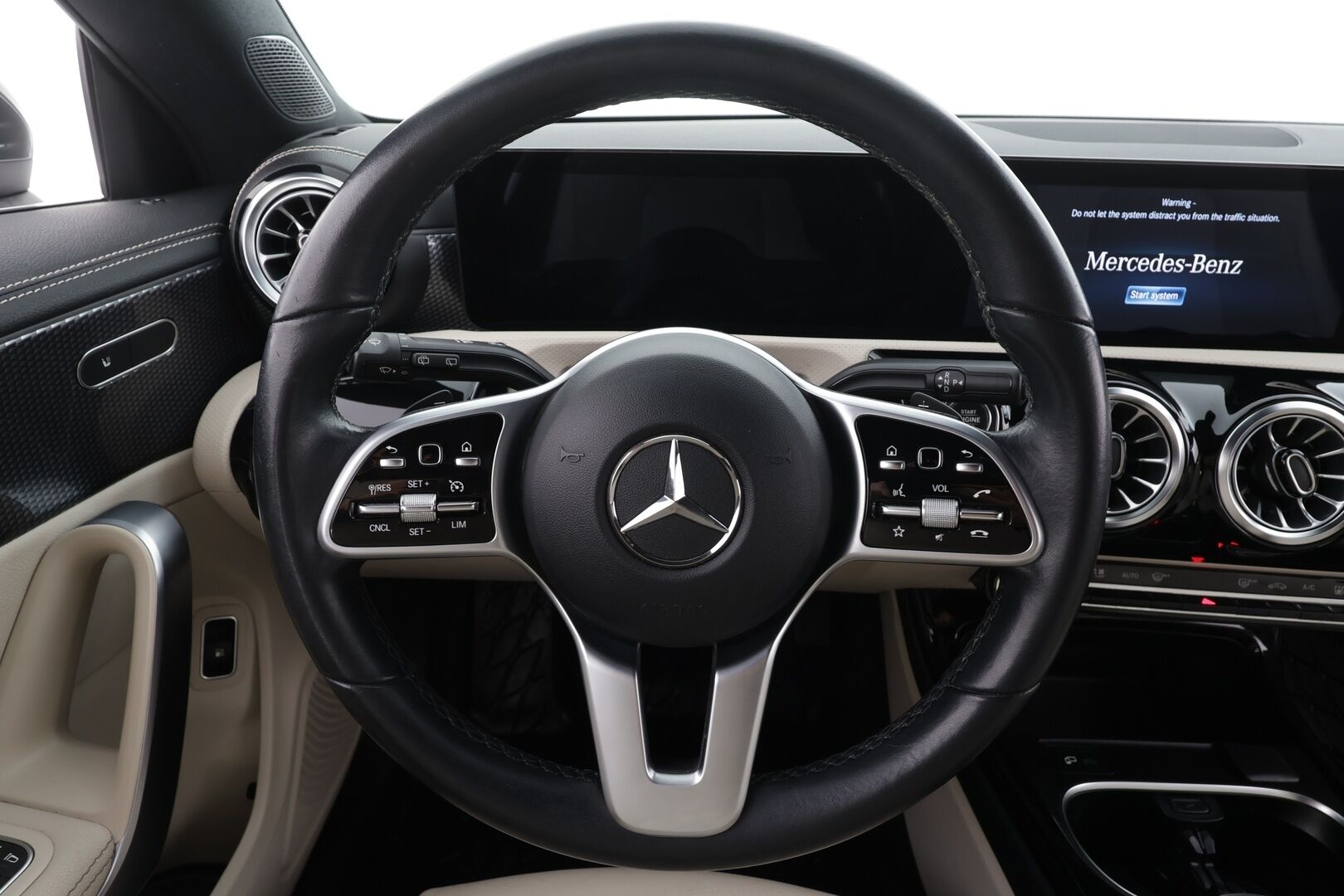 Mercedes-Benz CLA 2022 250 e A Shooting Brake Business Edition * Vakkari / P.kamera / Koukku / Navi / Widescreen / Sähköluukku * - Akku kuntotarkastettu SoH 92,9% / Suomi-auto / Kahdet renkaat aluvanteilla / Merkkihuollettu