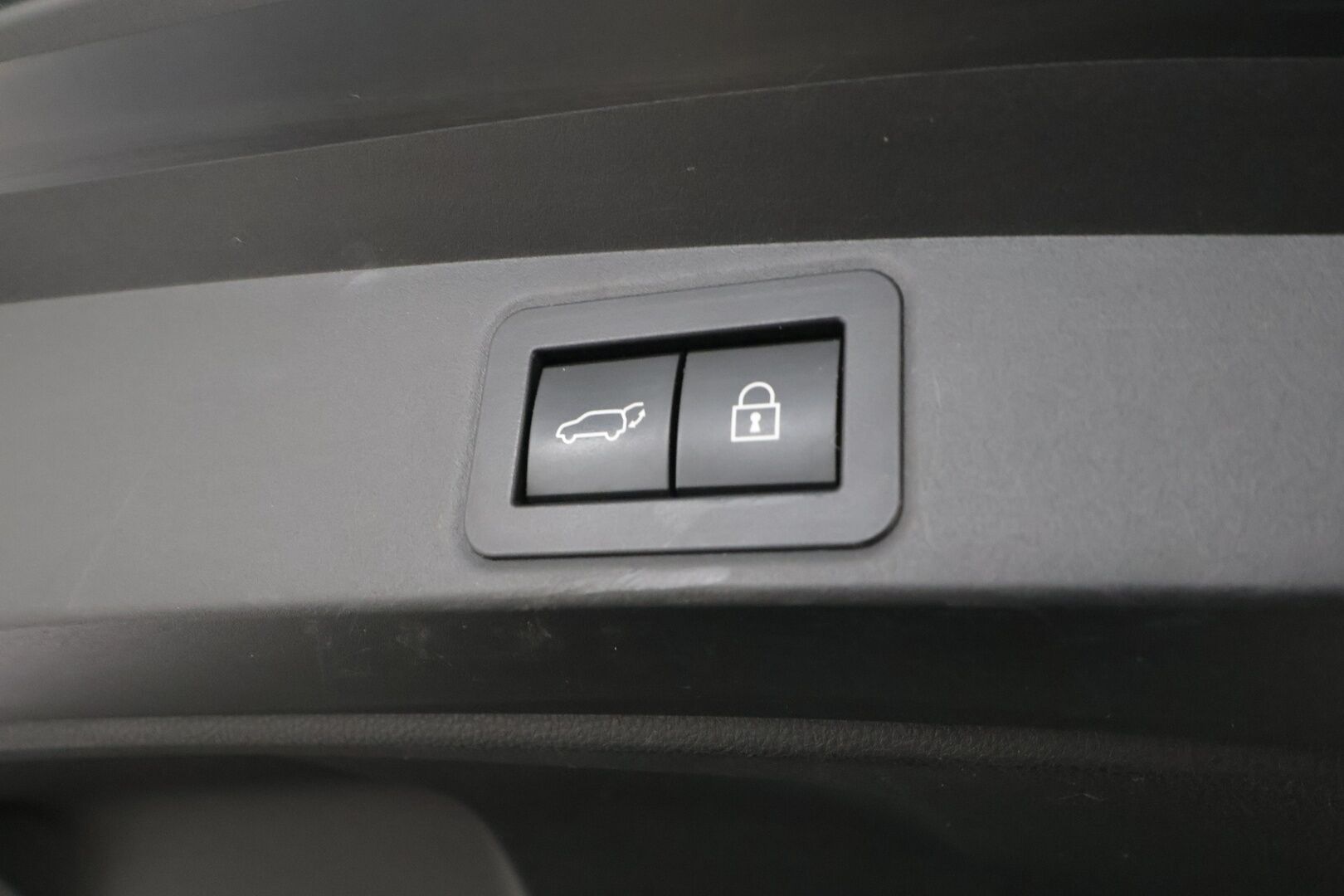 Toyota Corolla 2022 Touring Sports 1,8 Hybrid Active Edition - | ACC | P.kamera | Navi | LED | LTA | PCS | RSA | Keyless | Apple & Android | Lämm. ratti | Aut. pitkät | Sähk. takaluukku | 2x renkaat aluin | 