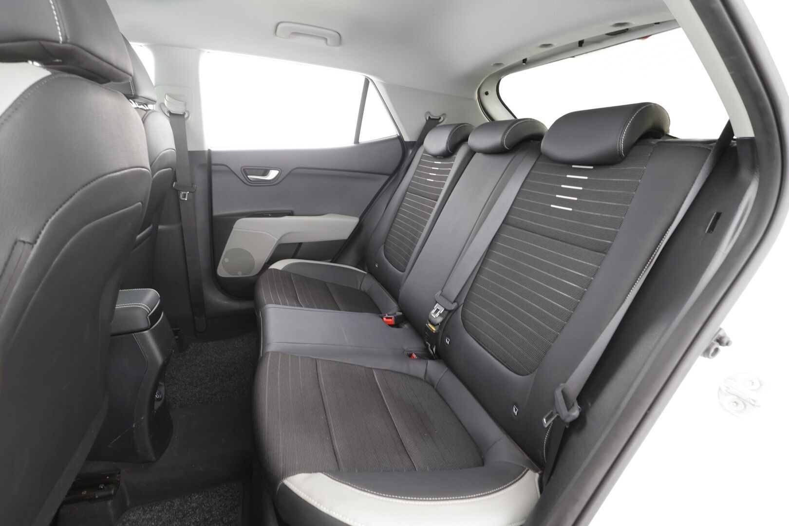 Kia Stonic 2022 1,0 T-GDI 100hv TX DCT - | ACC | LED | Puolinahat | Navi | Lane assist | P.kamera | Keyless | Lämm. ratti | Blind spot assist | 1-om suomiauto | 