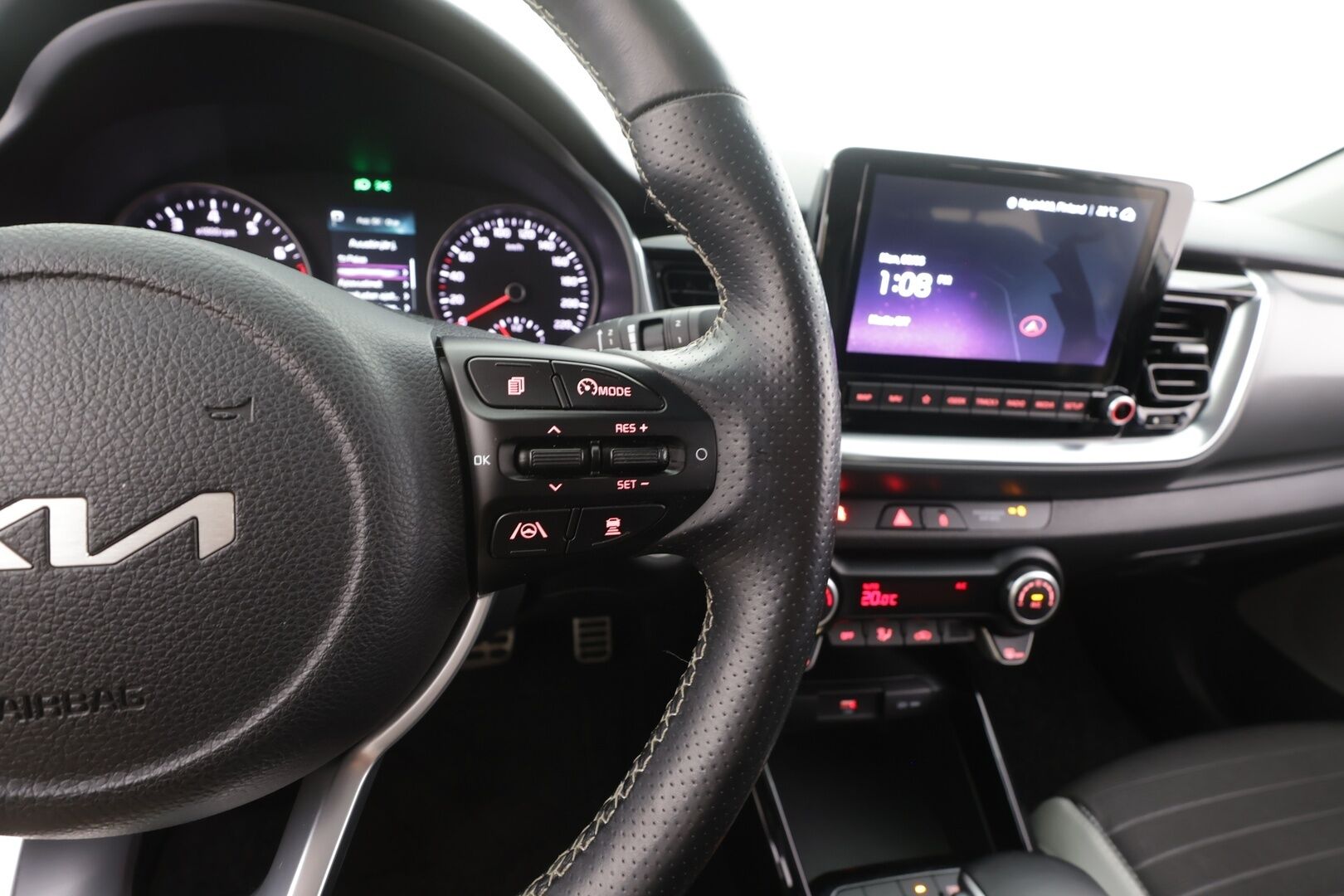 Kia Stonic 2022 1,0 T-GDI 100hv TX DCT - | ACC | LED | Puolinahat | Navi | Lane assist | P.kamera | Keyless | Lämm. ratti | Blind spot assist | 1-om suomiauto | 