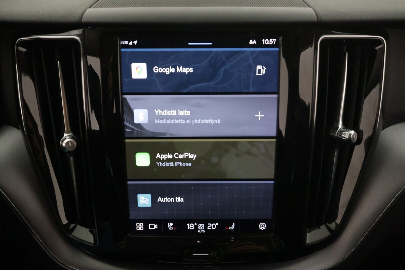 Volvo XC60 2022 B4 AWD D-MHEV Business Edition aut * P.Kamera / ACC / LED / High performance / Webasto / Keyless * - Kahdet renkaat / 1.Om Suomi-auto - HULLUT AVAJAISHULINAT KORKOTARJOUS 3,29 %