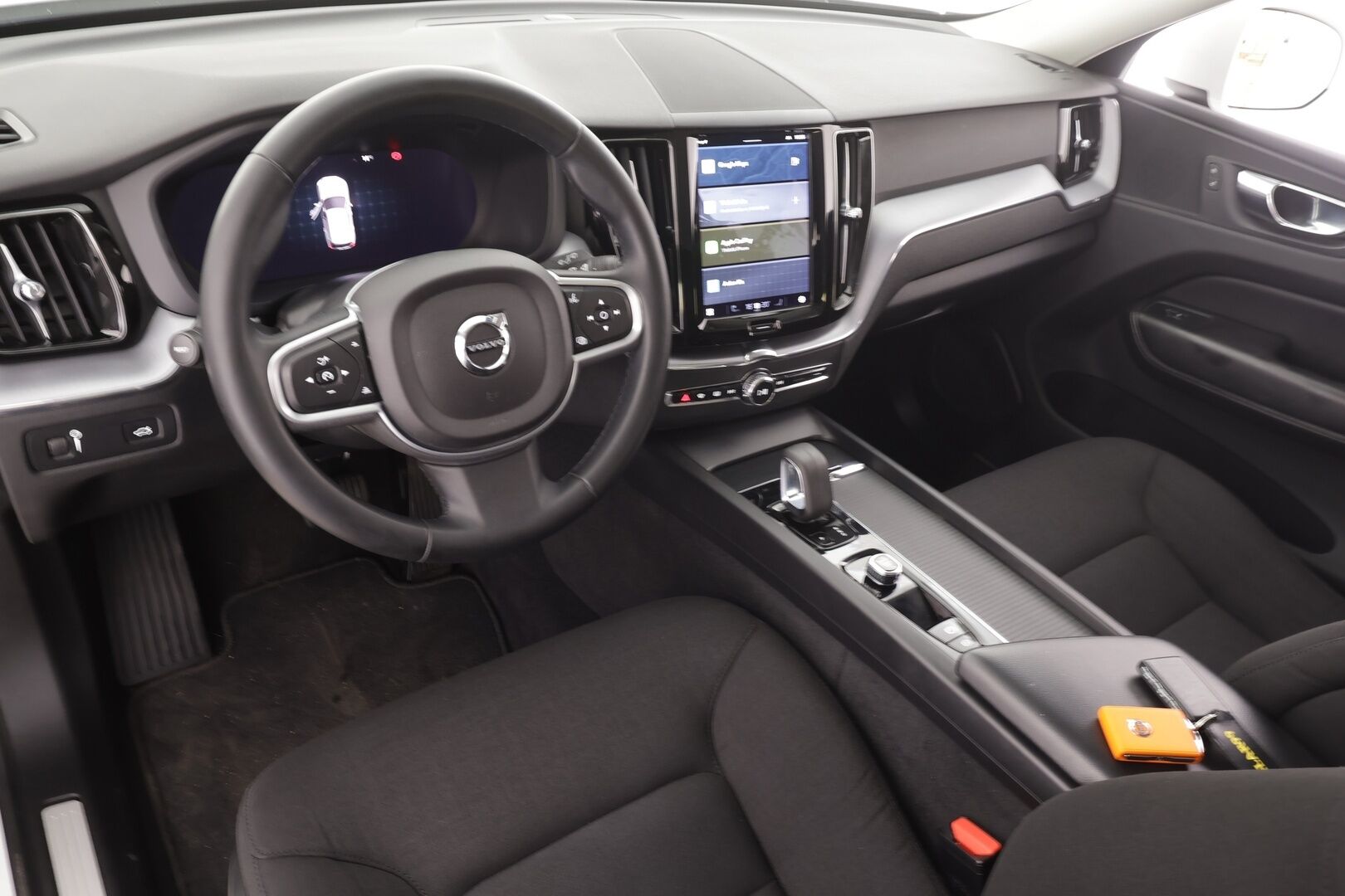 Volvo XC60 2022 B4 AWD D-MHEV Business Edition aut * P.Kamera / ACC / LED / High performance / Webasto / Keyless * - Kahdet renkaat / 1.Om Suomi-auto - HULLUT AVAJAISHULINAT KORKOTARJOUS 3,29 %