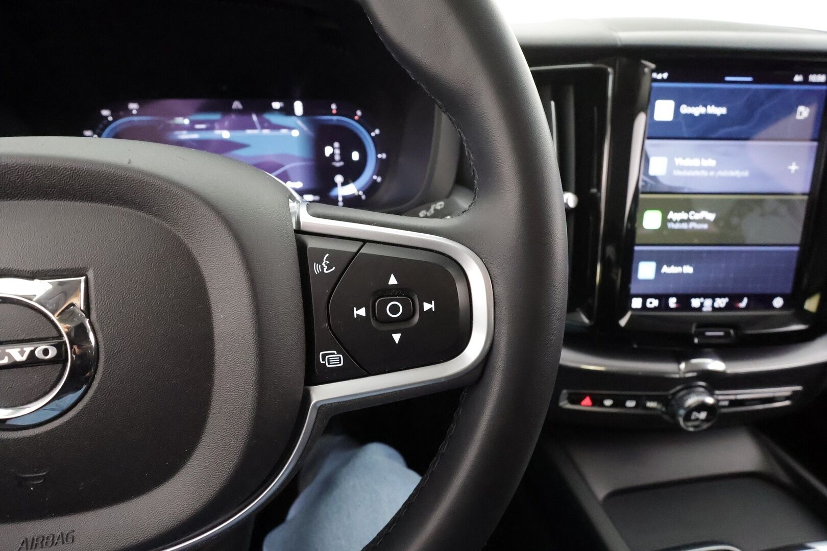 Volvo XC60 2022 B4 AWD D-MHEV Business Edition aut * P.Kamera / ACC / LED / High performance / Webasto / Keyless * - Kahdet renkaat / 1.Om Suomi-auto - HULLUT AVAJAISHULINAT KORKOTARJOUS 3,29 %