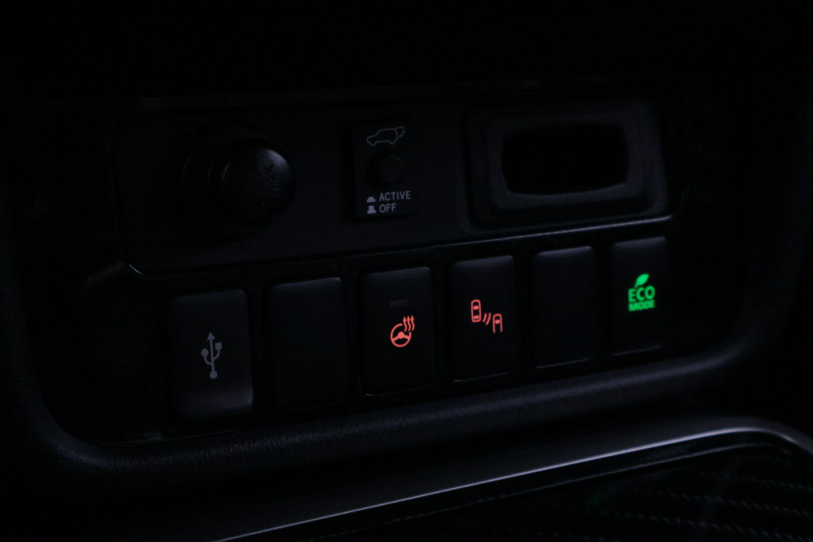 Mitsubishi Outlander PHEV 2020 Business X 4WD 5P **Power Sound System / Koukku / ACC / LED / 360° Kamera / Kaistavahti / Timantti Nahkaverhoilu** - 2x Latauskaapelit / Kahdet Renkaat