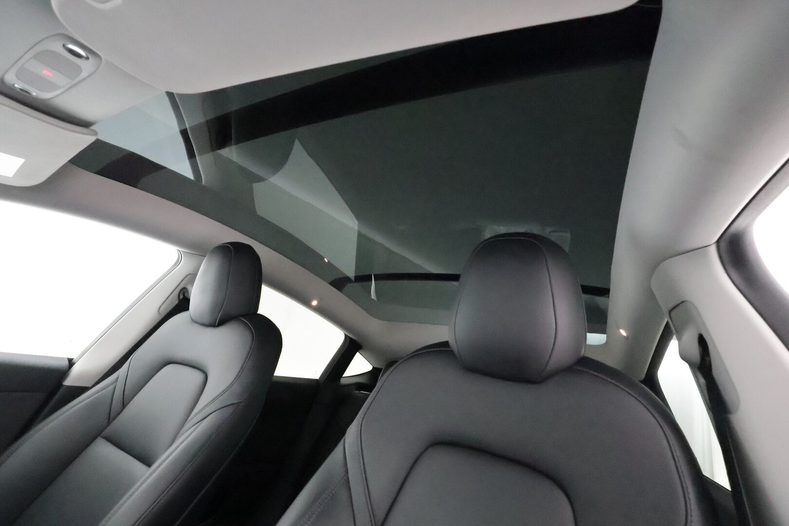Tesla Model Y 2021 Long Range **Lämpöpumppu / Lasikatto / Matrix-LED / Adapt.Vakkari / P.Kamera / Muistipenkki / Navi / Kaistavahti** - 3,99 % KORKOTARJOUS TÄHÄN AUTOON - Akku kuntotarkastettu / Premium Audio / KeylessGo / 2x Renkaat