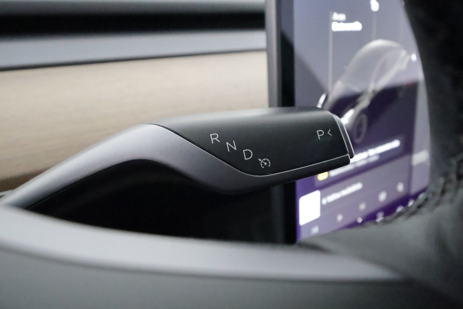 Tesla Model Y 2021 Long Range **Lämpöpumppu / Lasikatto / Matrix-LED / Adapt.Vakkari / P.Kamera / Muistipenkki / Navi / Kaistavahti** - 3,99 % KORKOTARJOUS TÄHÄN AUTOON - Akku kuntotarkastettu / Premium Audio / KeylessGo / 2x Renkaat