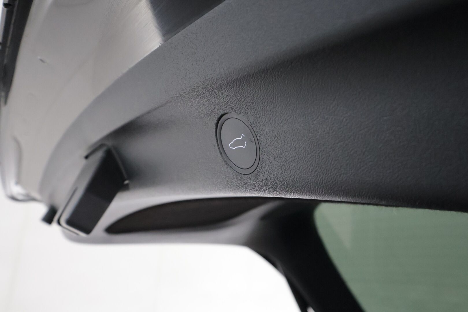 Tesla Model Y 2021 Long Range **Lämpöpumppu / Lasikatto / Matrix-LED / Adapt.Vakkari / P.Kamera / Muistipenkki / Navi / Kaistavahti** - 3,99 % KORKOTARJOUS TÄHÄN AUTOON - Akku kuntotarkastettu / Premium Audio / KeylessGo / 2x Renkaat