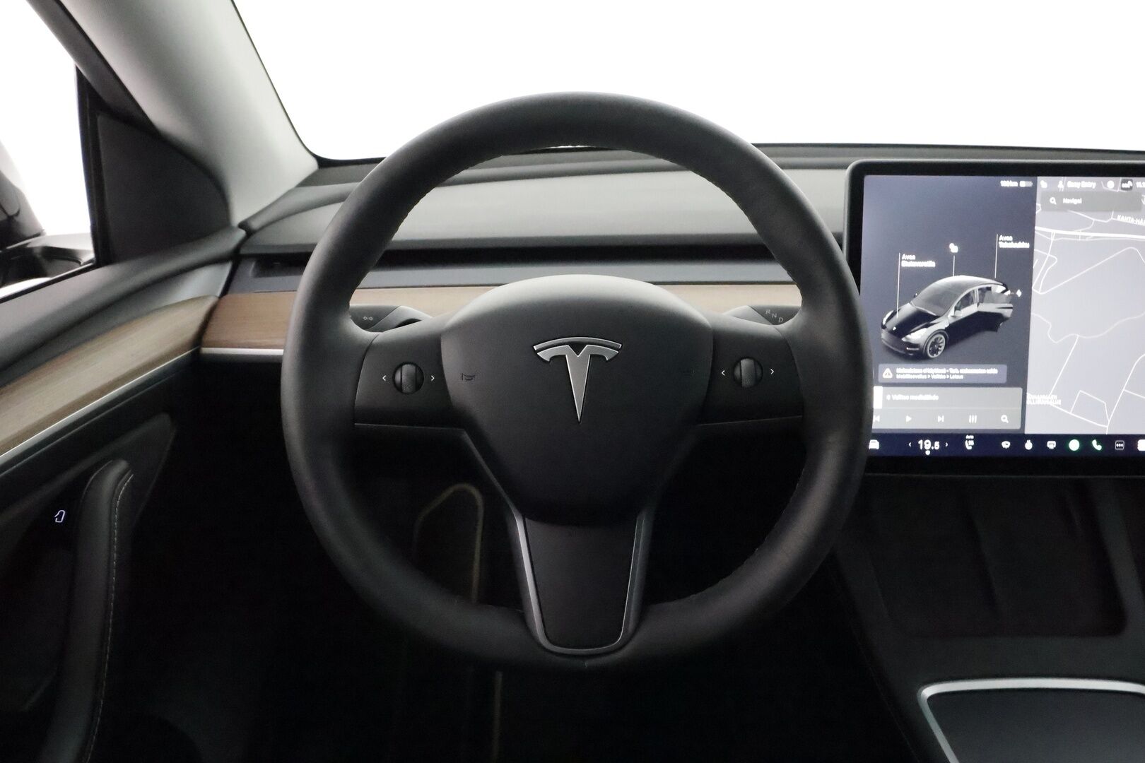 Tesla Model Y 2021 Long Range **Lämpöpumppu / Lasikatto / Matrix-LED / Adapt.Vakkari / P.Kamera / Muistipenkki / Navi / Kaistavahti** - 3,99 % KORKOTARJOUS TÄHÄN AUTOON - Akku kuntotarkastettu / Premium Audio / KeylessGo / 2x Renkaat