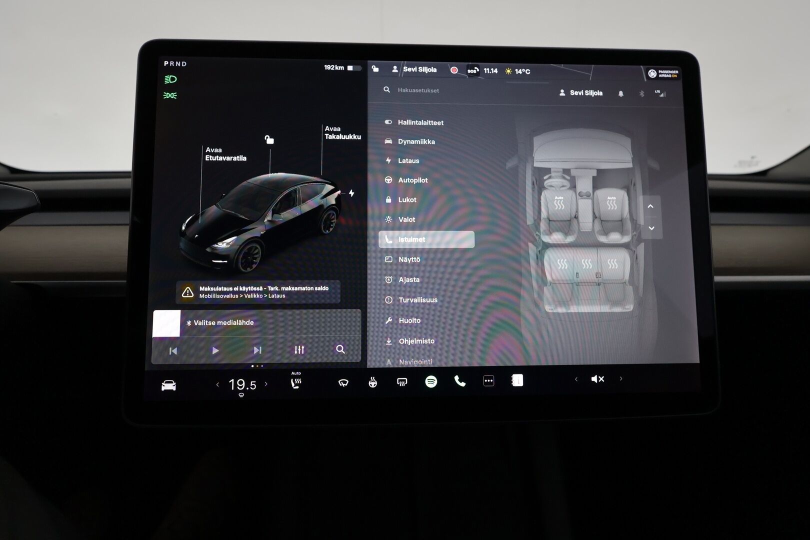 Tesla Model Y 2021 Long Range **Lämpöpumppu / Lasikatto / Matrix-LED / Adapt.Vakkari / P.Kamera / Muistipenkki / Navi / Kaistavahti** - 3,99 % KORKOTARJOUS TÄHÄN AUTOON - Akku kuntotarkastettu / Premium Audio / KeylessGo / 2x Renkaat