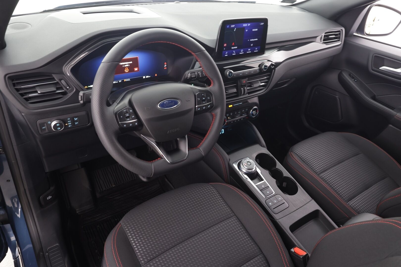 Ford Kuga 2022 2,5 Hybrid (HEV) 190hv CVT AWD ST-Line * HUD / Lohkolämmitin / LED / P.Kamera / Kaistavahti / Navi / Keyless * - 1-om Suomi-auto / Kahdet renkaat aluvanteilla