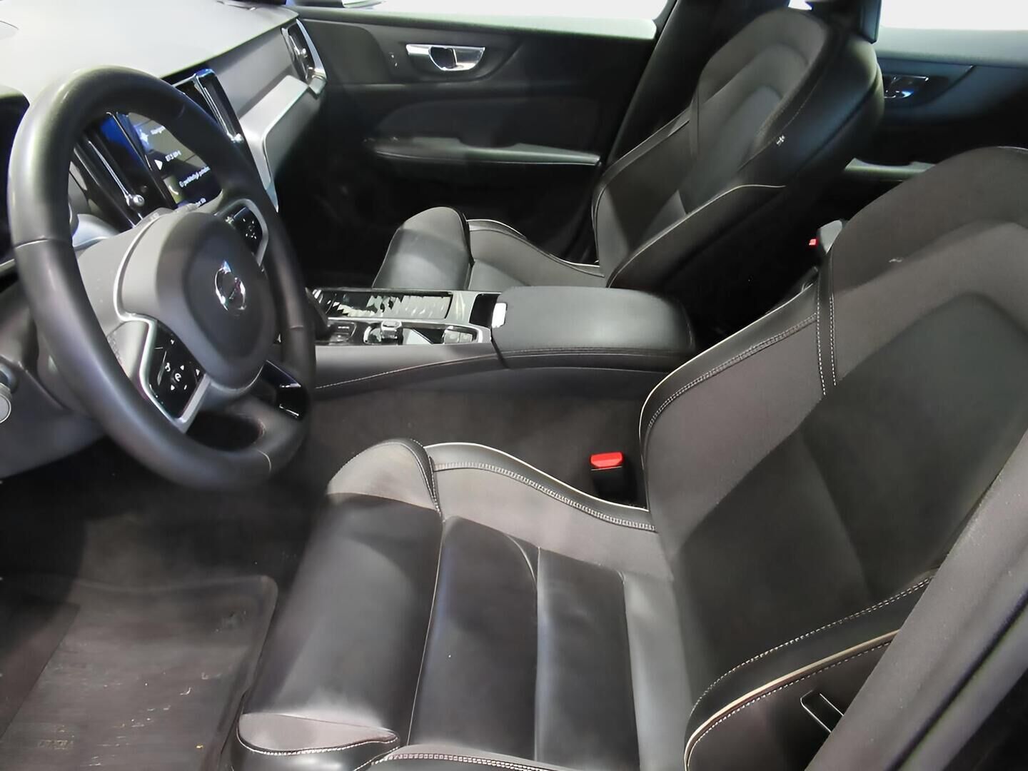 Volvo V60 2022 T6 TwE AWD Business R-Design aut / Pa-lisälämmitin / ACC / Muistipenkki / Koukku / P.kamera - 1.Om Suomi-auto / Sähkökontti 