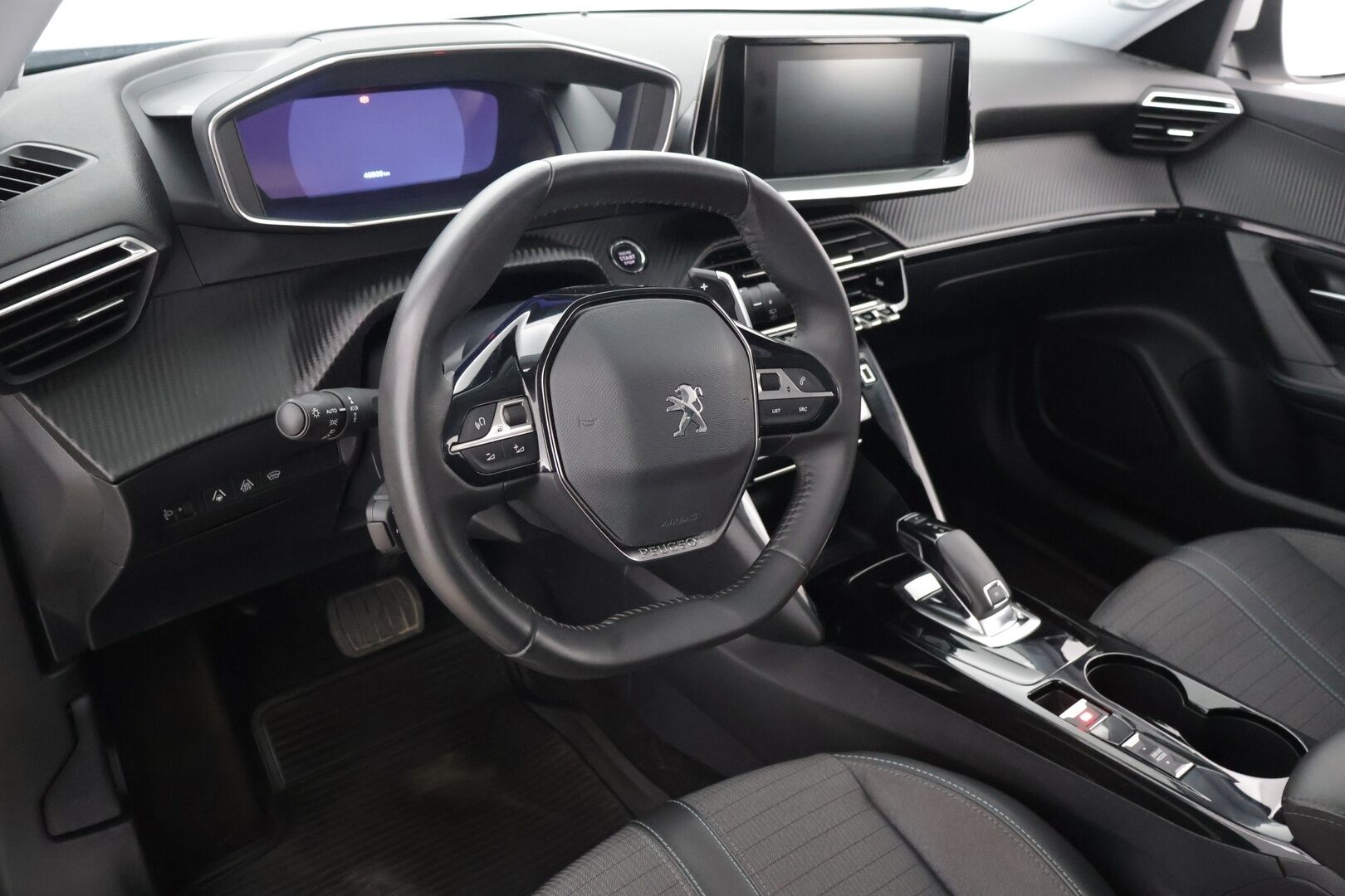 Peugeot 2008 2021 Allure Pack Motion PureTech 130 EAT8-automaatti - 360 kamera / digimittaristo / ACC / Tutkat / Mirrorlink