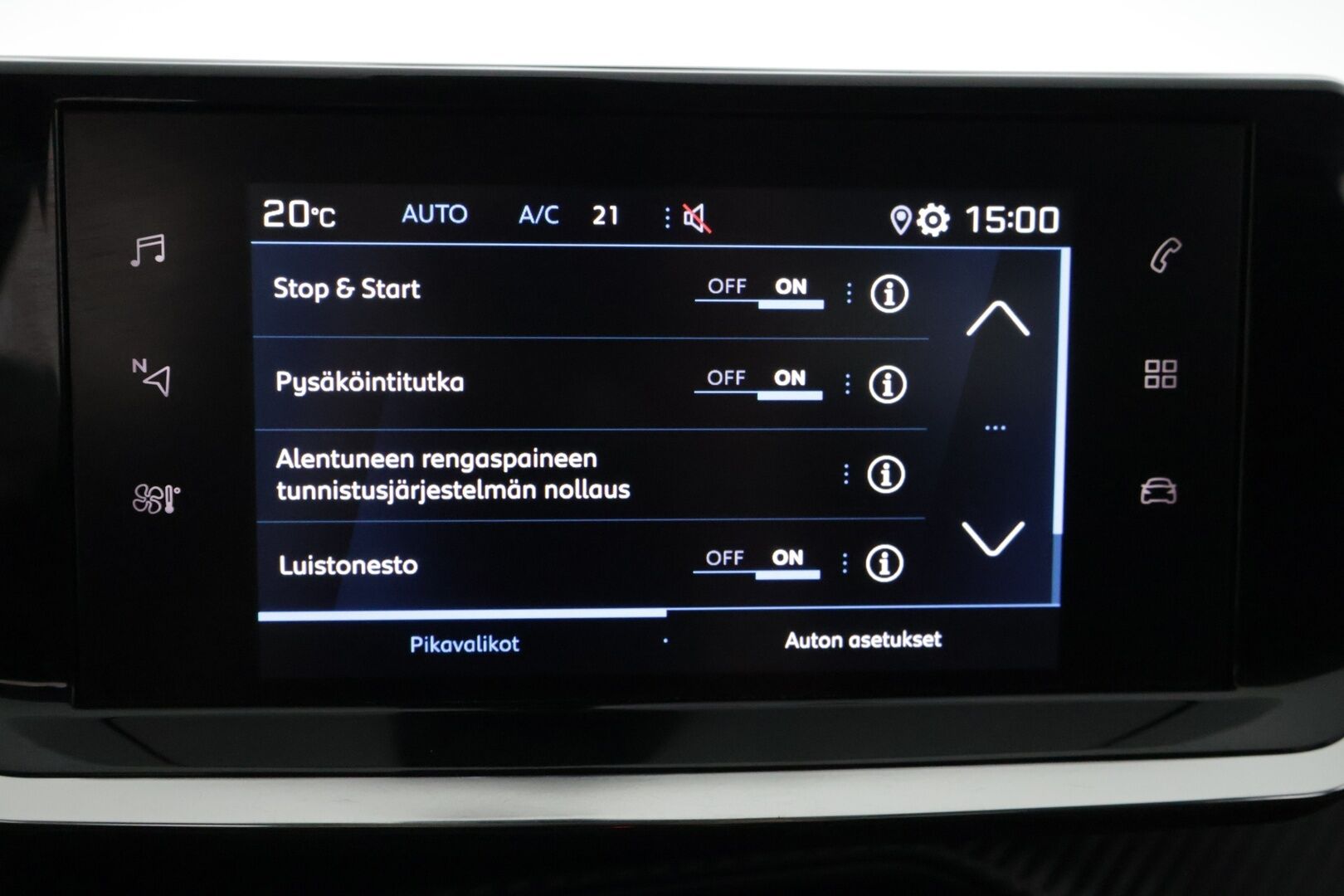 Peugeot 2008 2021 Allure Pack Motion PureTech 130 EAT8-automaatti - Juuri saapunut / 360 kamera / digimittaristo / Vakionopeudensäädin / Tutkat / Mirrorlink
