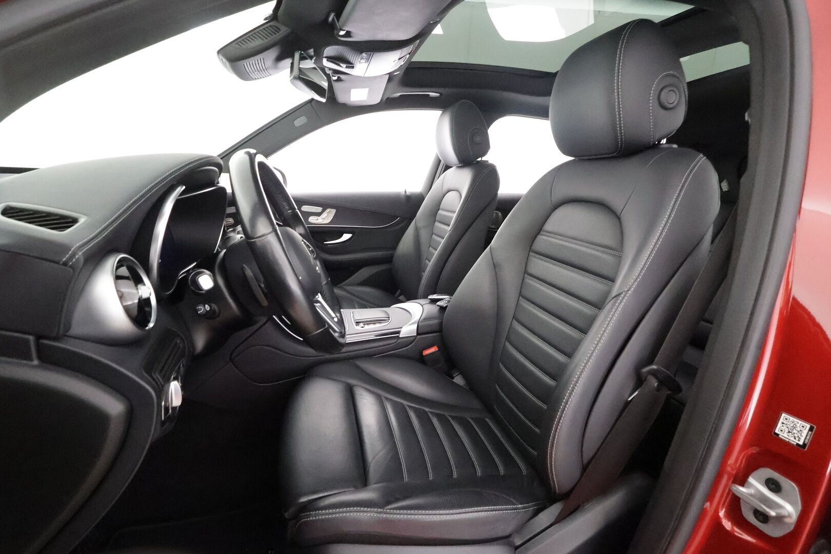 Mercedes-Benz GLC 2022 300 e 4MATIC A Business EQ Power - | DTR Pro | Koukku | Burmester | Multibeam | Panorama | Sporttinahat muistilla | Ambient light | Digimittaristo | 360° | 1-om suomiauto | Merkkihuollot |