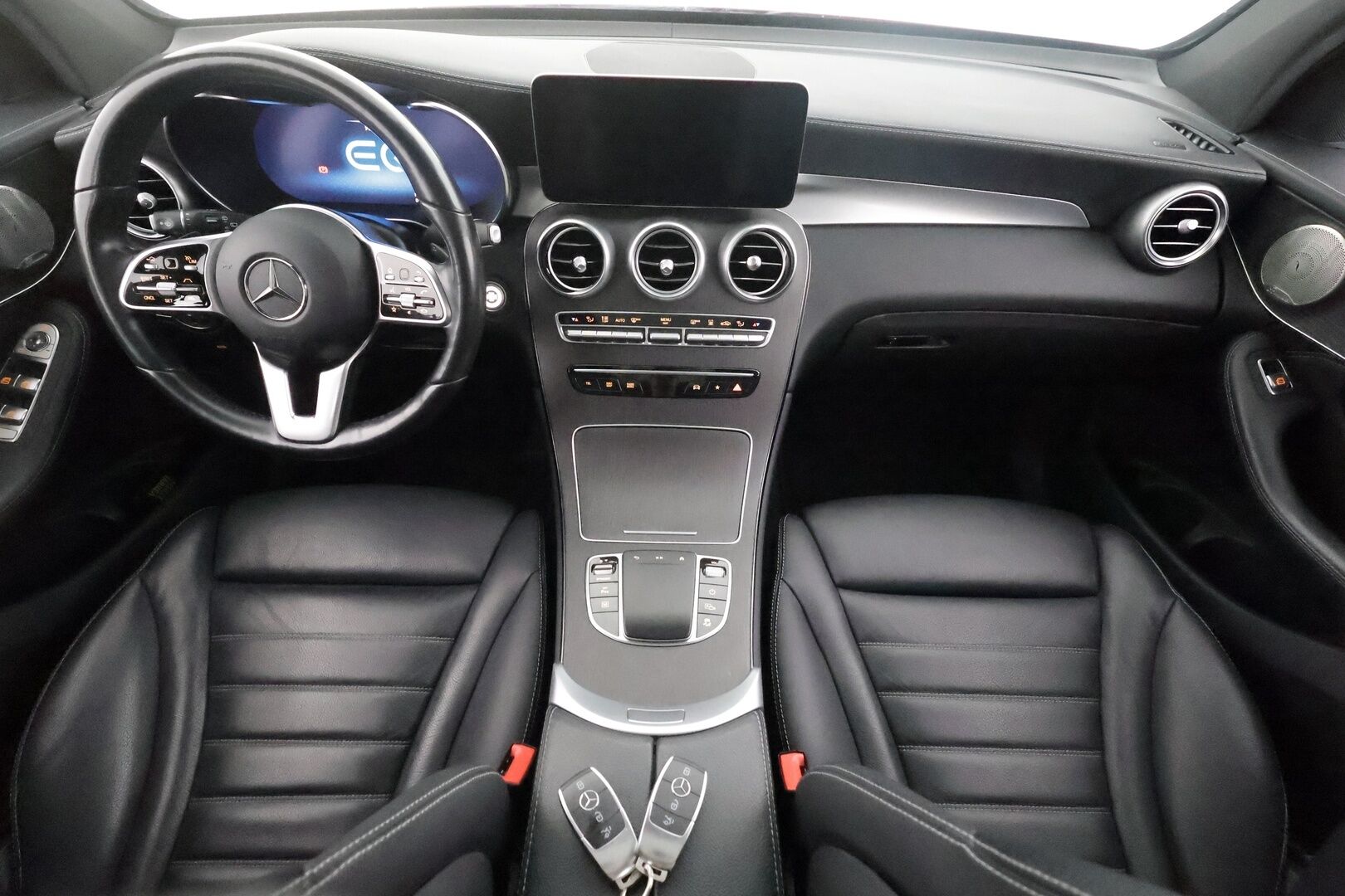 Mercedes-Benz GLC 2022 300 e 4MATIC A Business EQ Power - | DTR Pro | Koukku | Burmester | Multibeam | Panorama | Sporttinahat muistilla | Ambient light | Digimittaristo | 360° | 1-om suomiauto | Merkkihuollot |