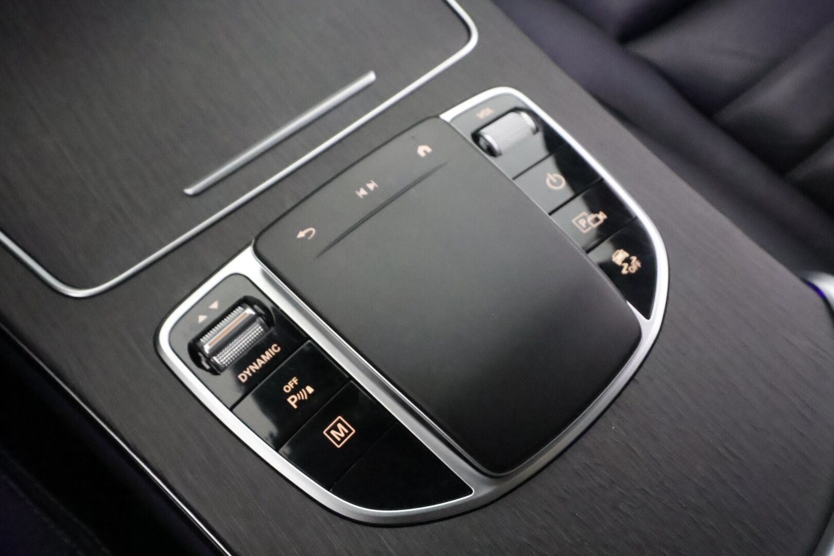 Mercedes-Benz GLC 2022 300 e 4MATIC A Business EQ Power - | DTR Pro | Koukku | Burmester | Multibeam | Panorama | Sporttinahat muistilla | Ambient light | Digimittaristo | 360° | 1-om suomiauto | Merkkihuollot |