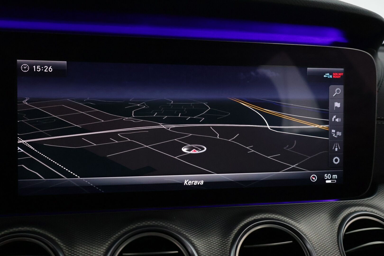 Mercedes-Benz E 2018 350 e Sedan AMG *Burmester® 3D / Sporttipenkit / HUD /  Ambient / 360 / Command / BLIS* - Nahka alcantra / Kahdet AMG vanteet / Apple&Android