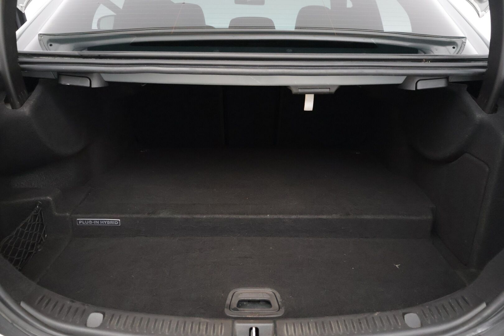 Mercedes-Benz E 2018 350 e Sedan AMG *Burmester® 3D / Sporttipenkit / HUD /  Ambient / 360 / Command / BLIS* - Nahka alcantra / Kahdet AMG vanteet / Apple&Android