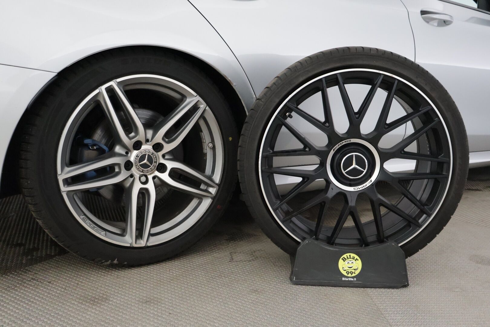 Mercedes-Benz E 2018 350 e Sedan AMG *Burmester® 3D / Sporttipenkit / HUD /  Ambient / 360 / Command / BLIS* - Nahka alcantra / Kahdet AMG vanteet / Apple&Android