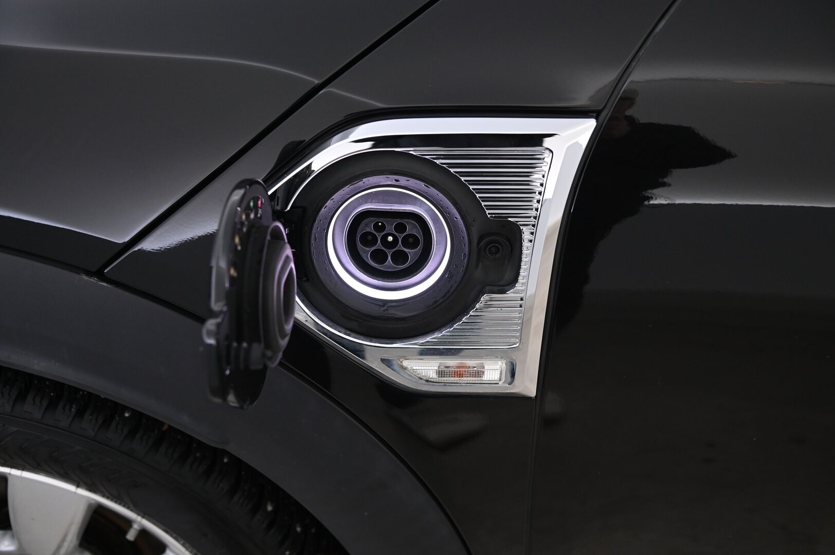 Mini Countryman 2018 Countryman Cooper SE ALL4 *H&K / ACC / Panorama / Navi / Lohko* - *2x renkaat / Juuri saapunut!*