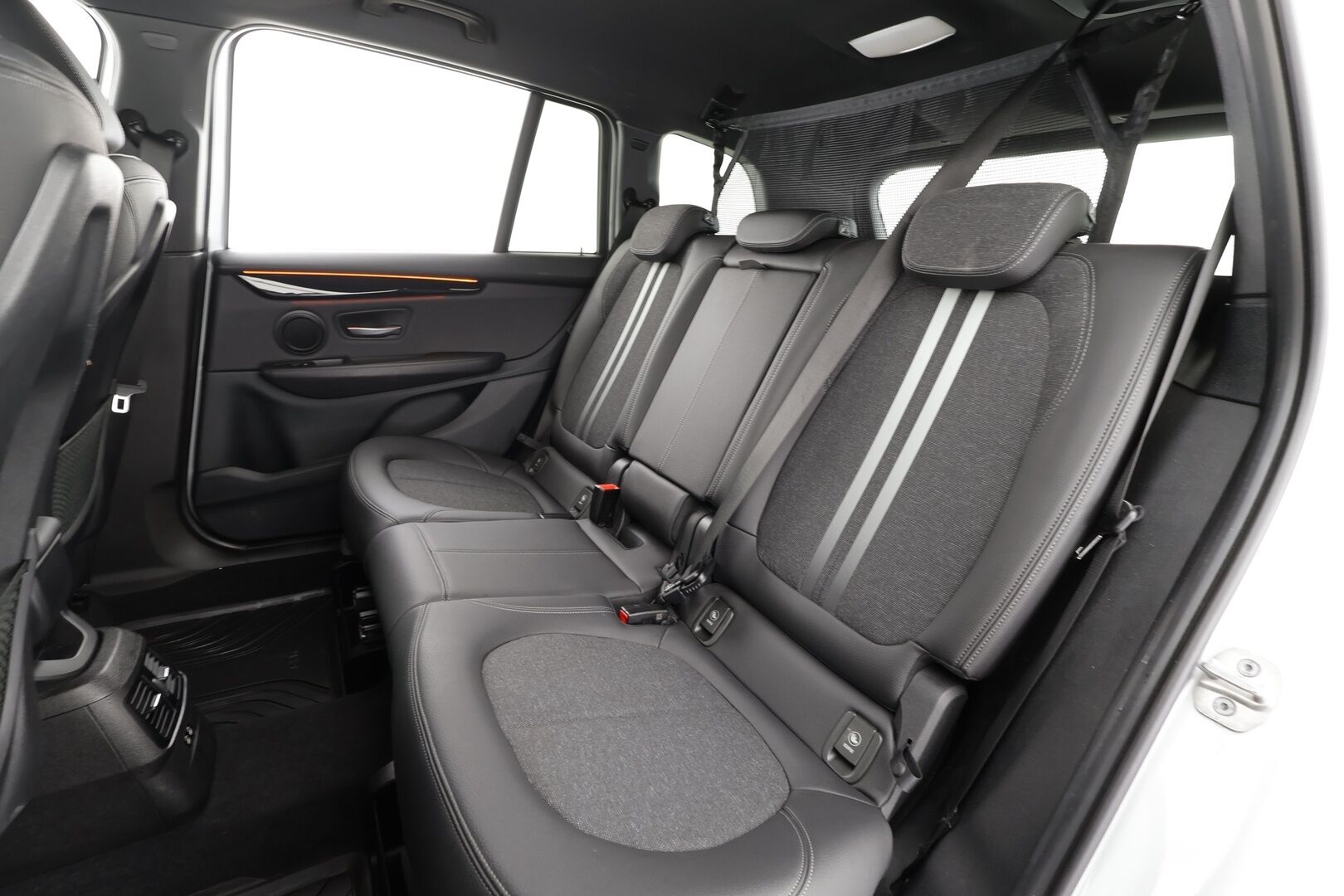 BMW 218 2022 F46 Gran Tourer 218i A Business Automatic Edition M Sport * LED / P.Tutkat / Sportpenkit / Navi / Sisätilanlämmitin * - 1-om Suomi-auto / Kahdet renkaat / Merkkihuollettu! - HULLU BLACKWEEK KORKOTARJOUS 2,49%