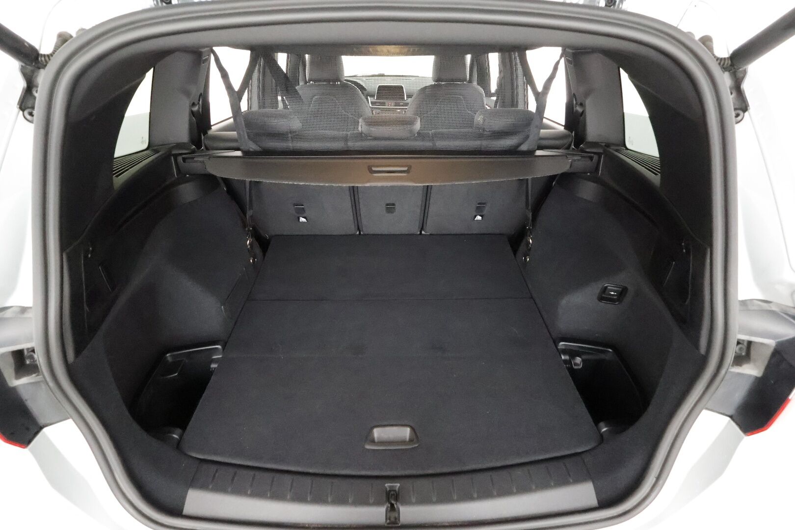 BMW 218 2022 F46 Gran Tourer 218i A Business Automatic Edition M Sport * LED / P.Tutkat / Sportpenkit / Navi / Sisätilanlämmitin * - 1-om Suomi-auto / Kahdet renkaat / Merkkihuollettu! - HULLU BLACKWEEK KORKOTARJOUS 2,49%