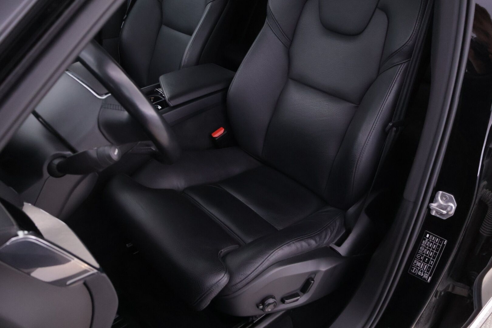 Volvo XC60 2022 T6 AWD Inscription Edition - | Facelift | Adapt.Vakkari | Panorama | Harman&Kardon | Muistinahat | Navi | Koukku |P.Kamera | Keyless |
