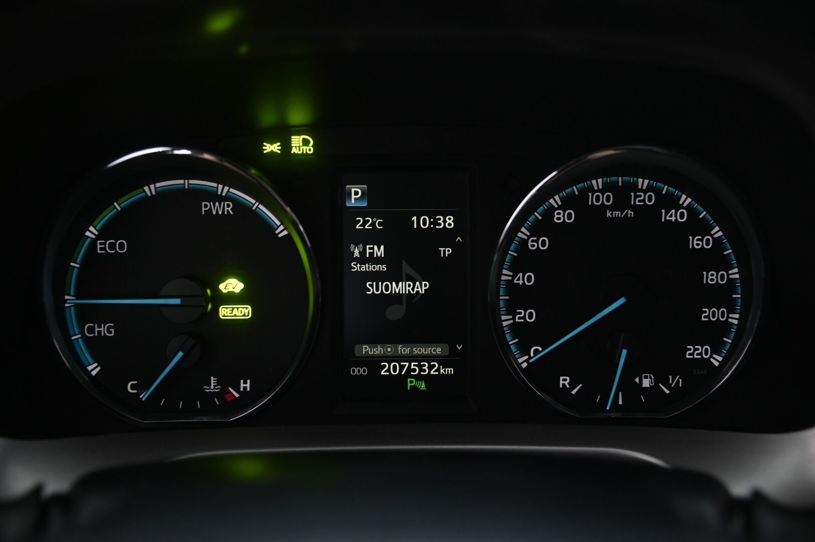 Toyota RAV4 2017 2.5 Hybrid AWD Premium - ACC | JBL | Nahat muistilla | Koukku | P.Kamera | Sähk. luukku | 2x renkaat&alumiinivanteet