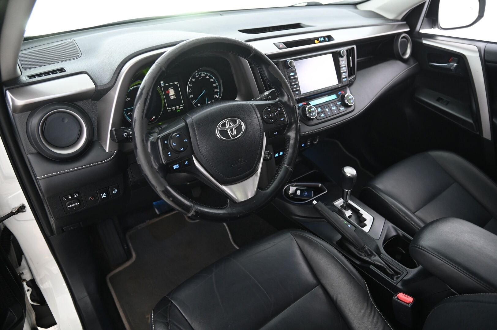Toyota RAV4 2017 2.5 Hybrid AWD Premium - ACC | JBL | Nahat muistilla | Koukku | P.Kamera | Sähk. luukku | 2x renkaat&alumiinivanteet